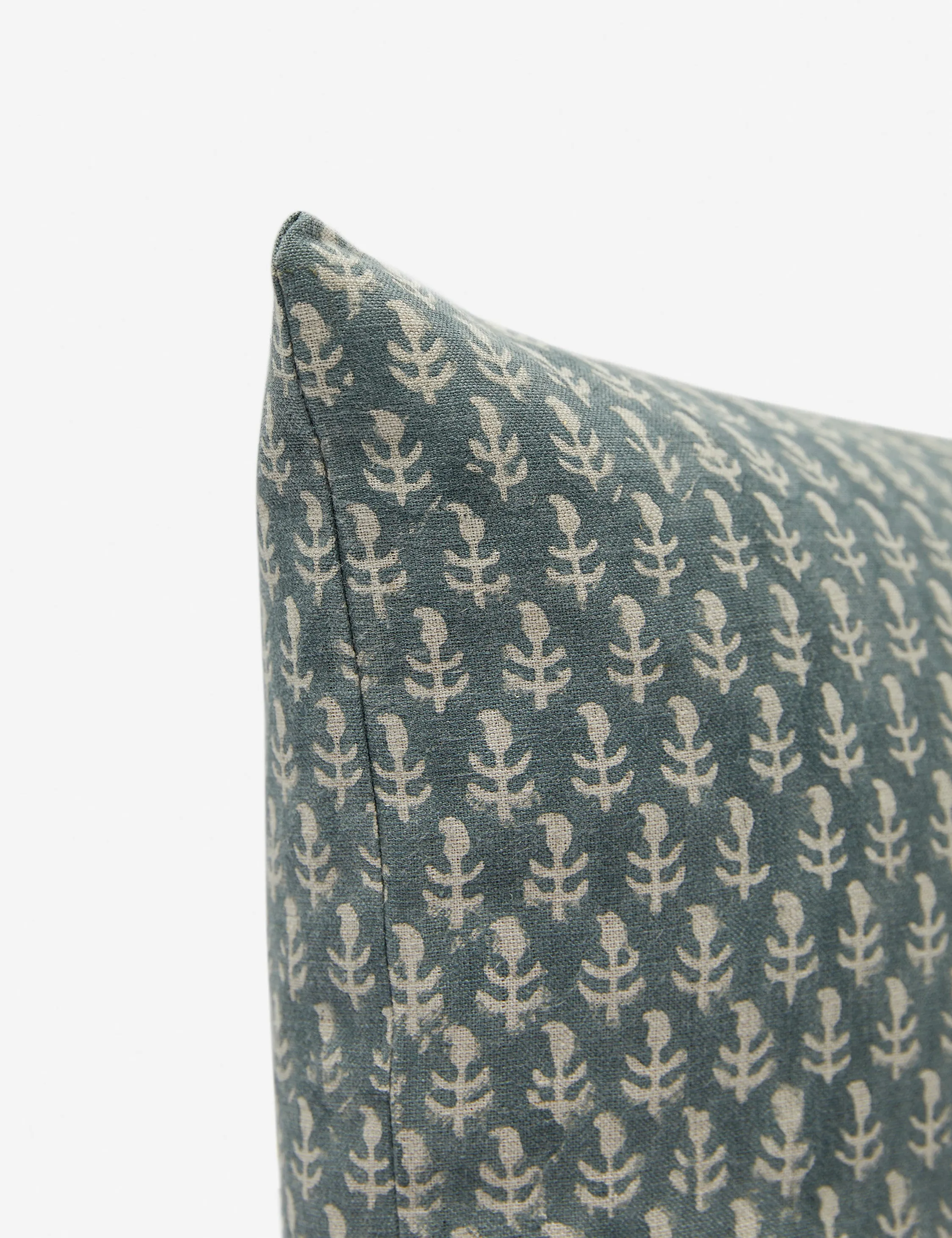 Agnes Linen Pillow Lulu and Georgia