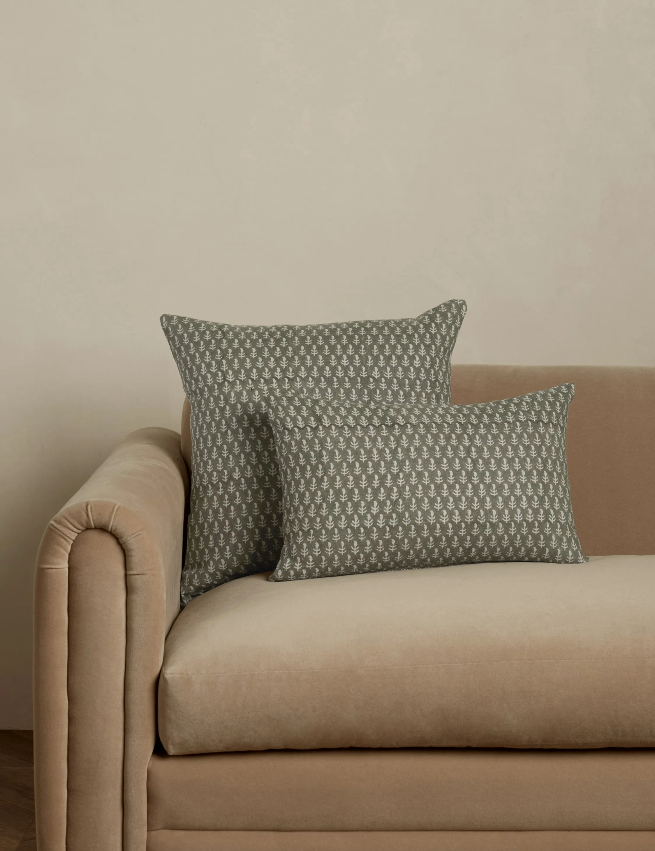 Agnes Linen Pillow Lulu and Georgia