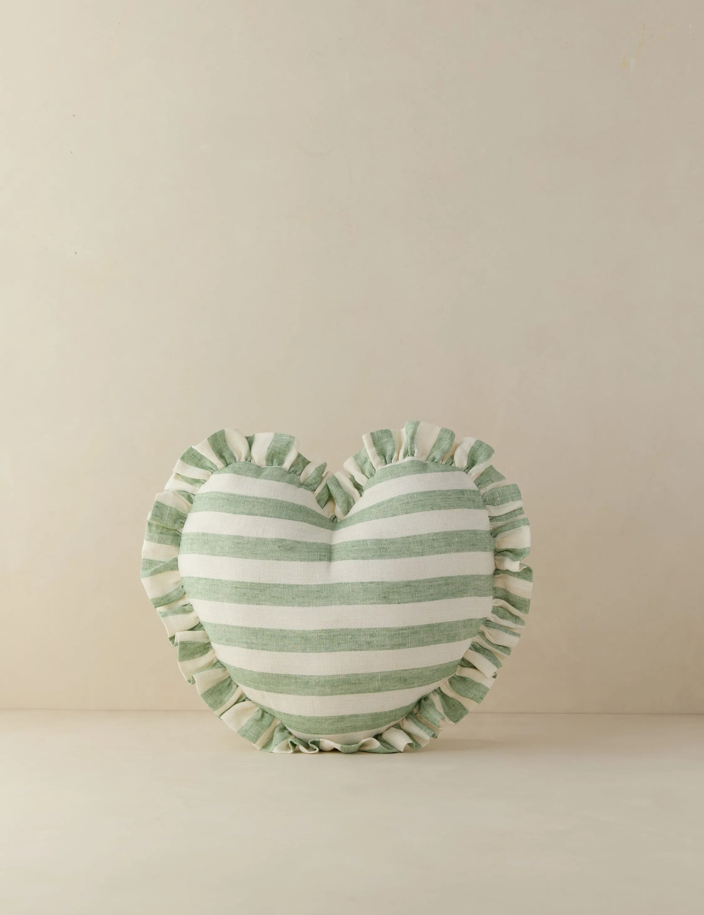 Amaroso Linen Heart Pillow Lulu and Georgia