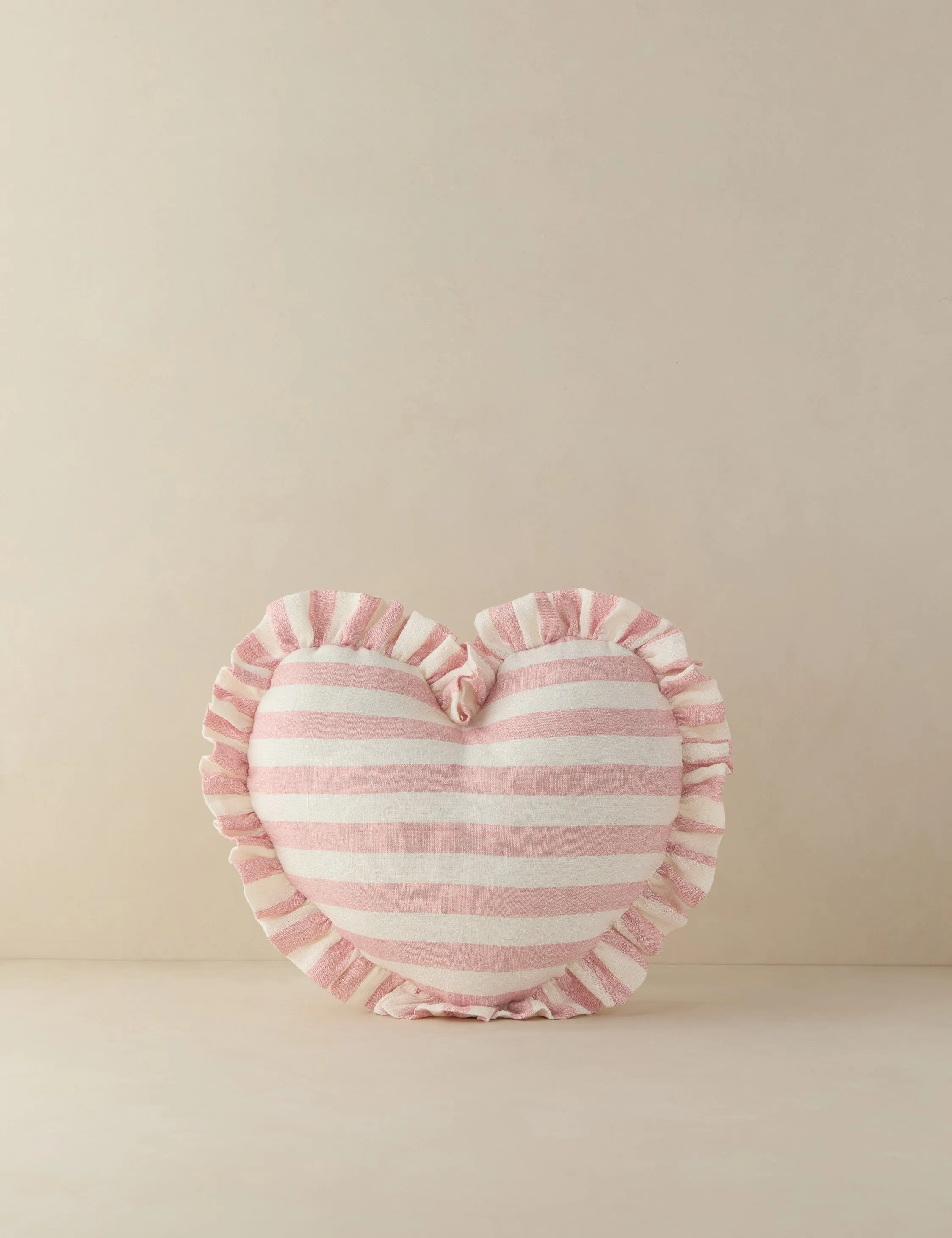 Amaroso Linen Heart Pillow Lulu and Georgia