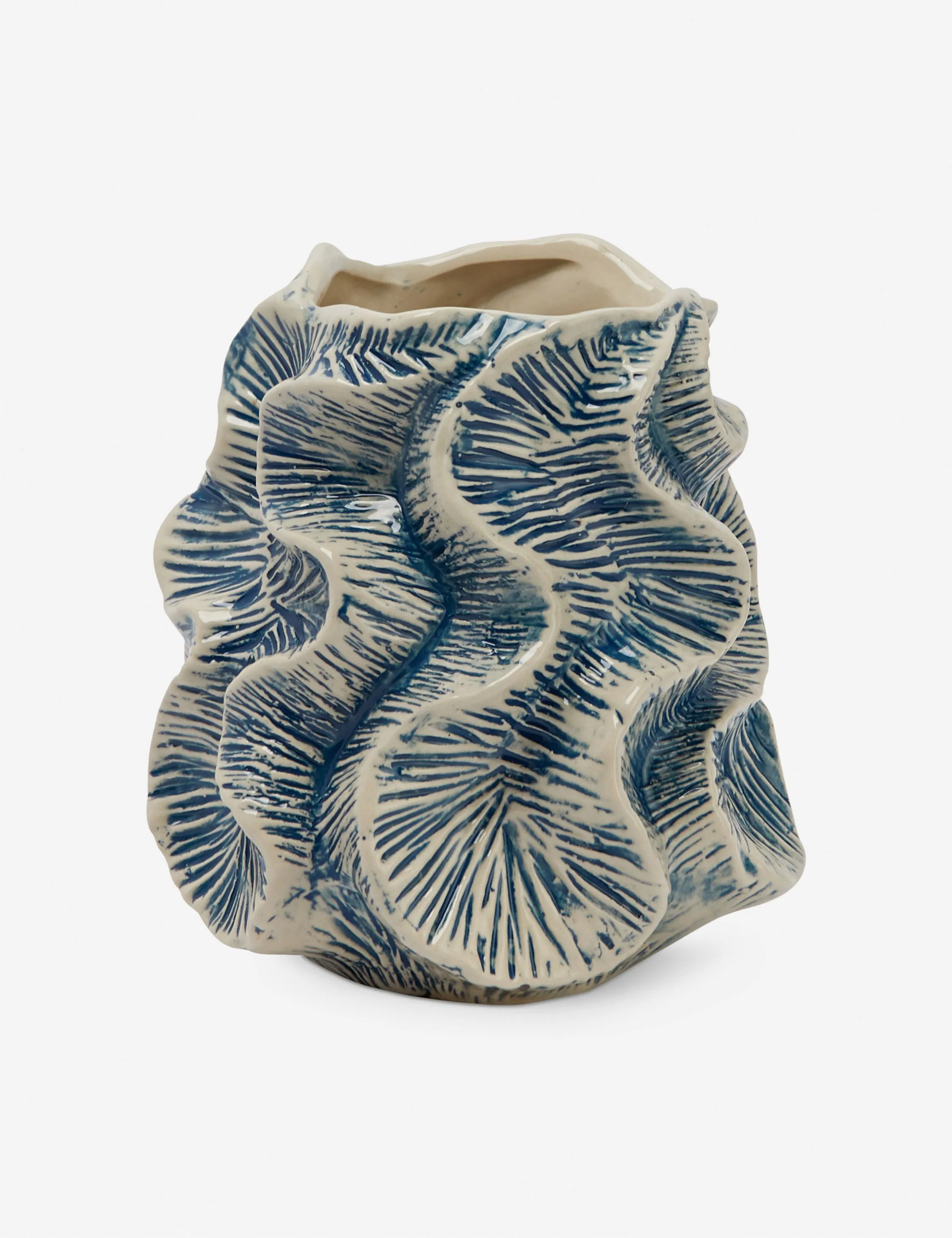 Anwen Vase Lulu and Georgia