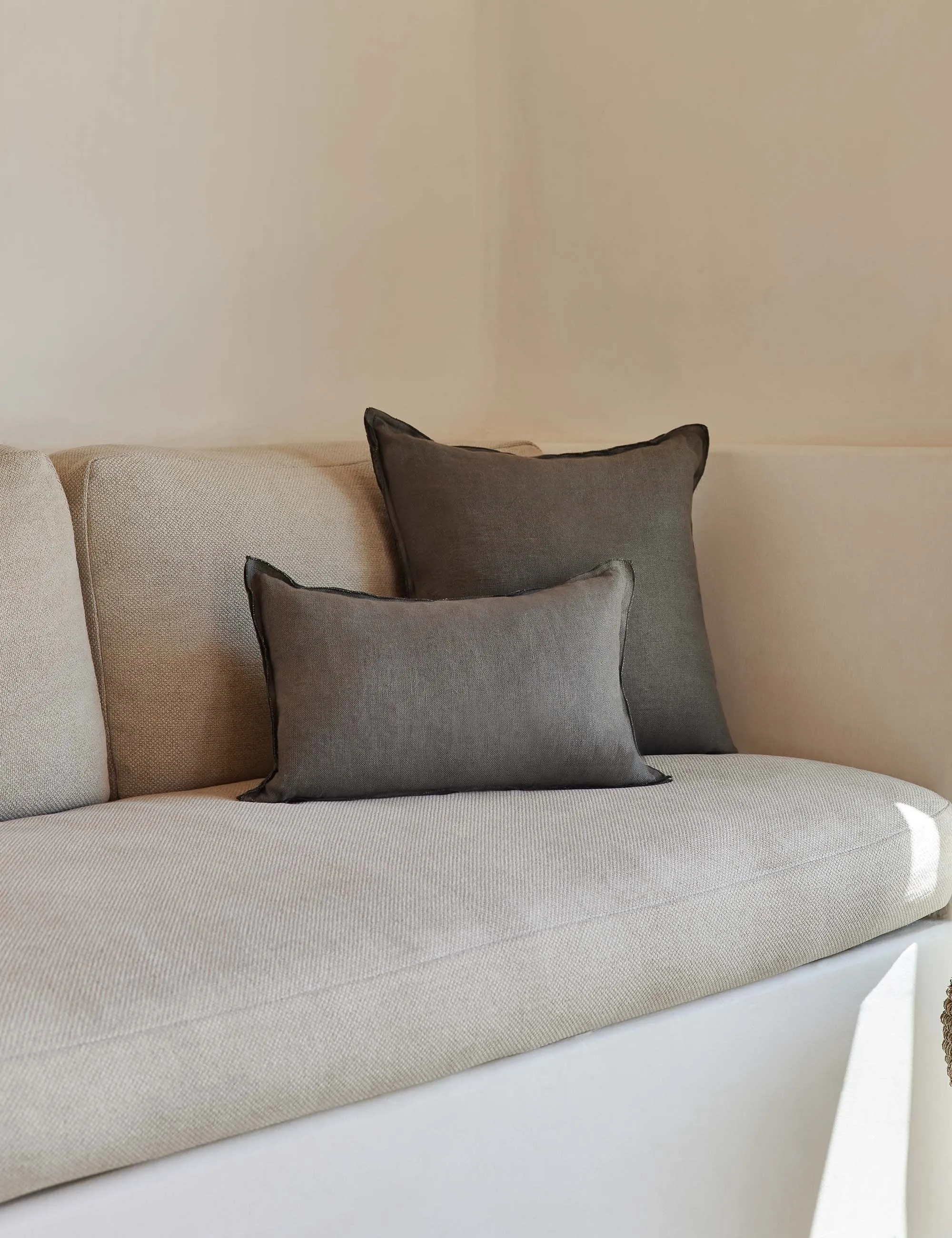 Arlo Linen Pillow Lulu and Georgia
