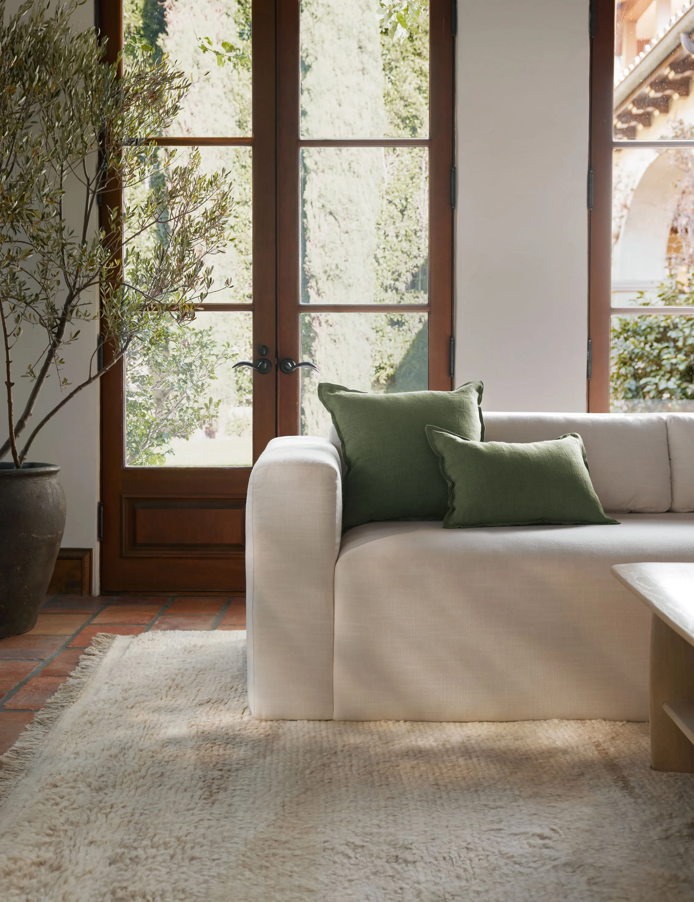 Arlo Linen Pillow Lulu and Georgia