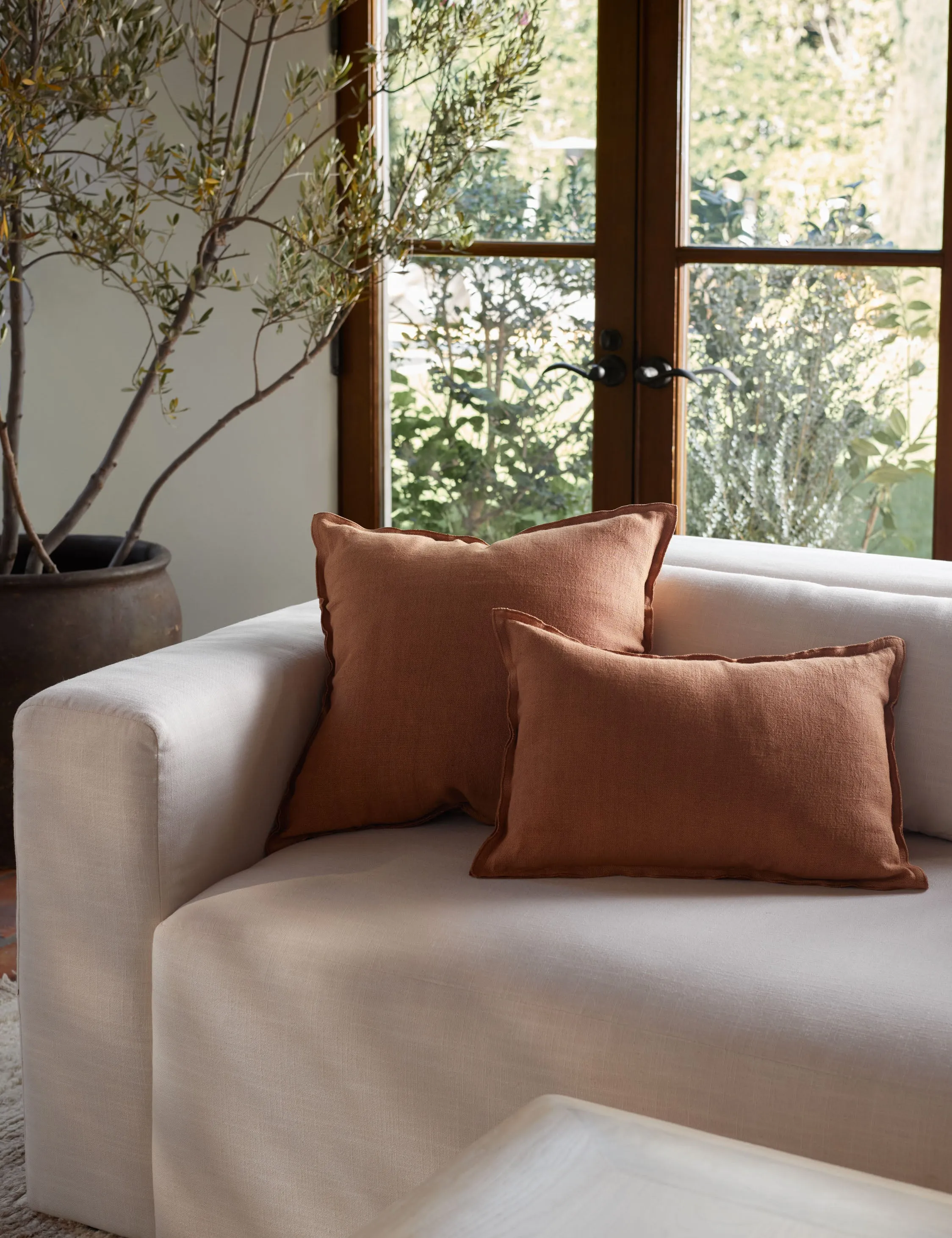Arlo Linen Pillow Lulu and Georgia