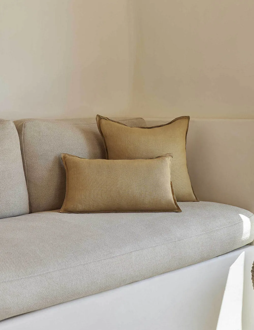 Arlo Linen Pillow Lulu and Georgia
