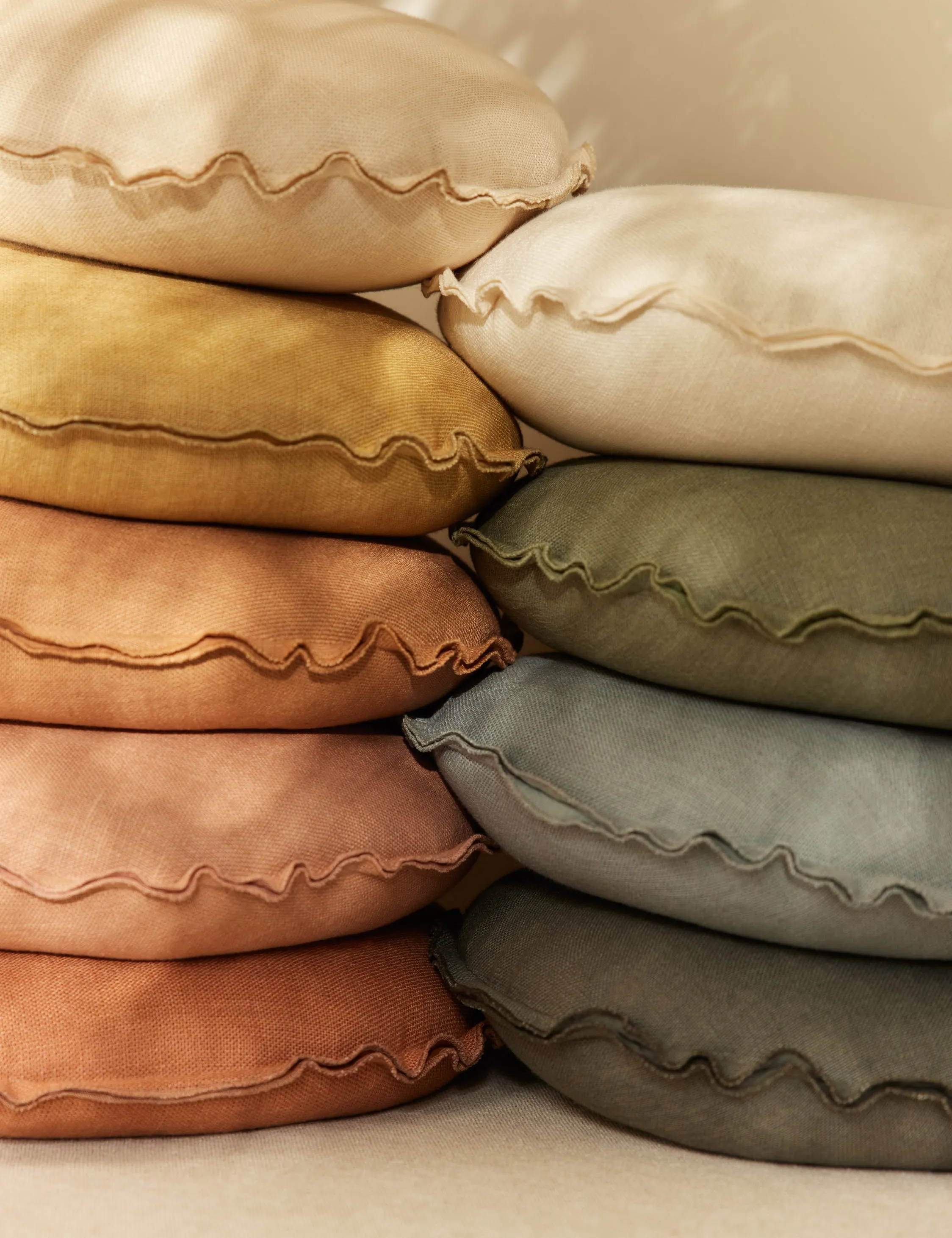 Arlo Linen Round Pillow Lulu and Georgia