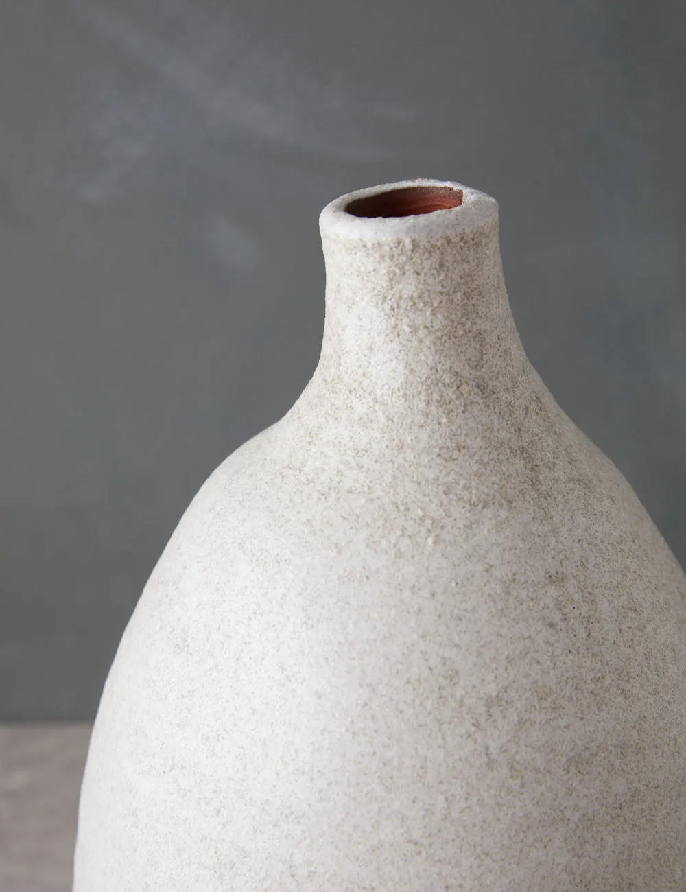 Ayala Vase Lulu and Georgia