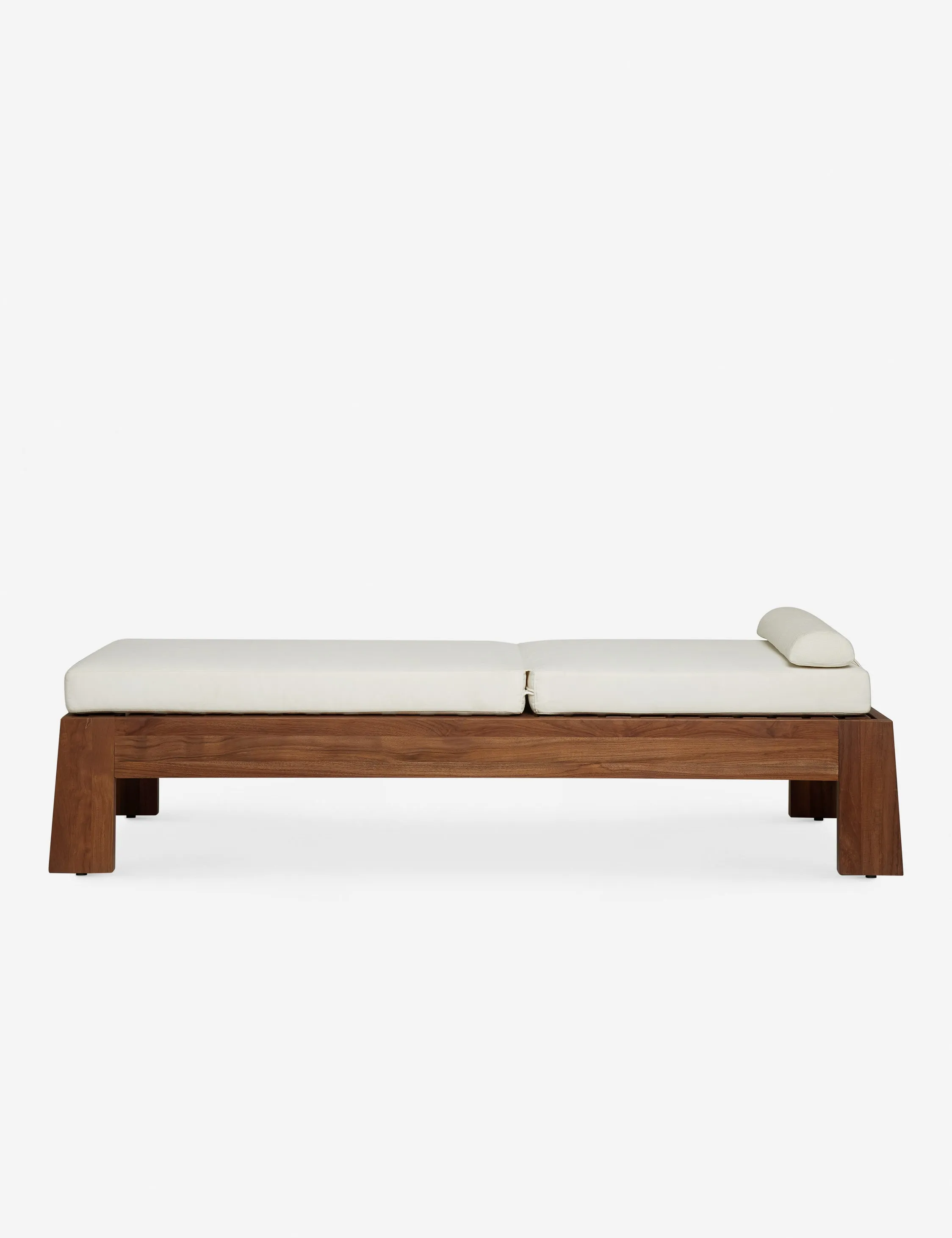 Bassano Outdoor Chaise Lulu and Georgia