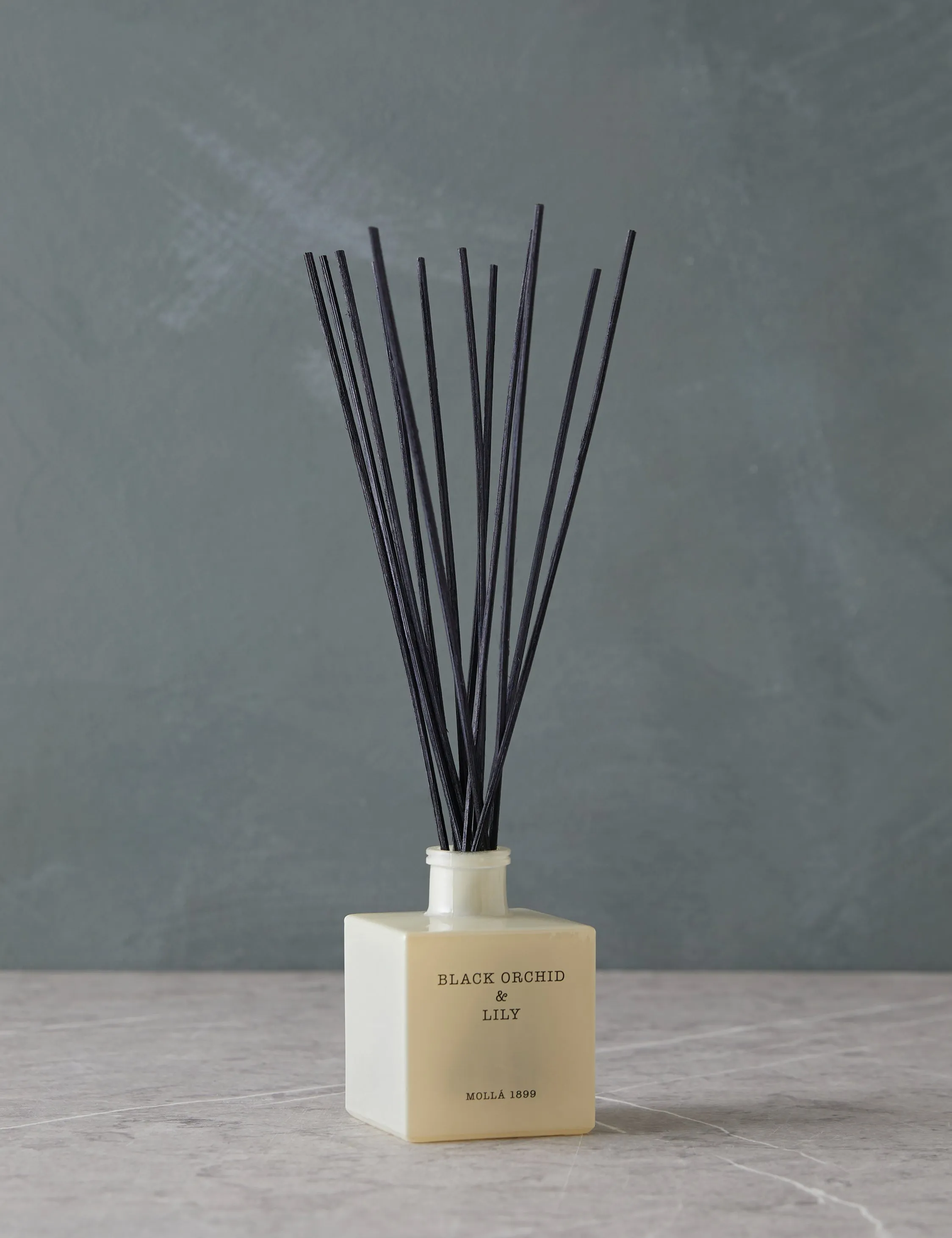 Boutique Fragrance by Cereria Molla Lulu and Georgia