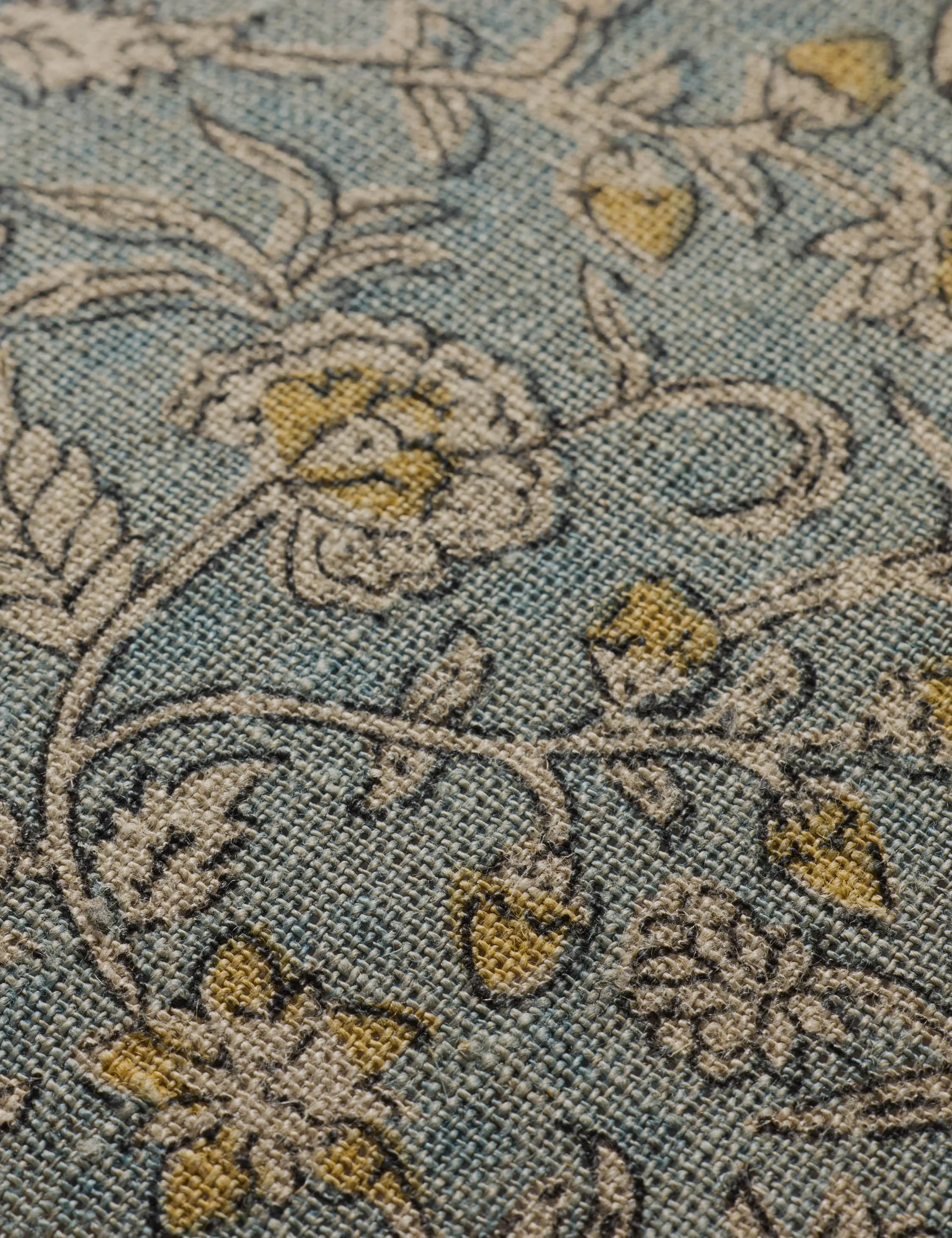 Carazo Linen Pillow Lulu and Georgia