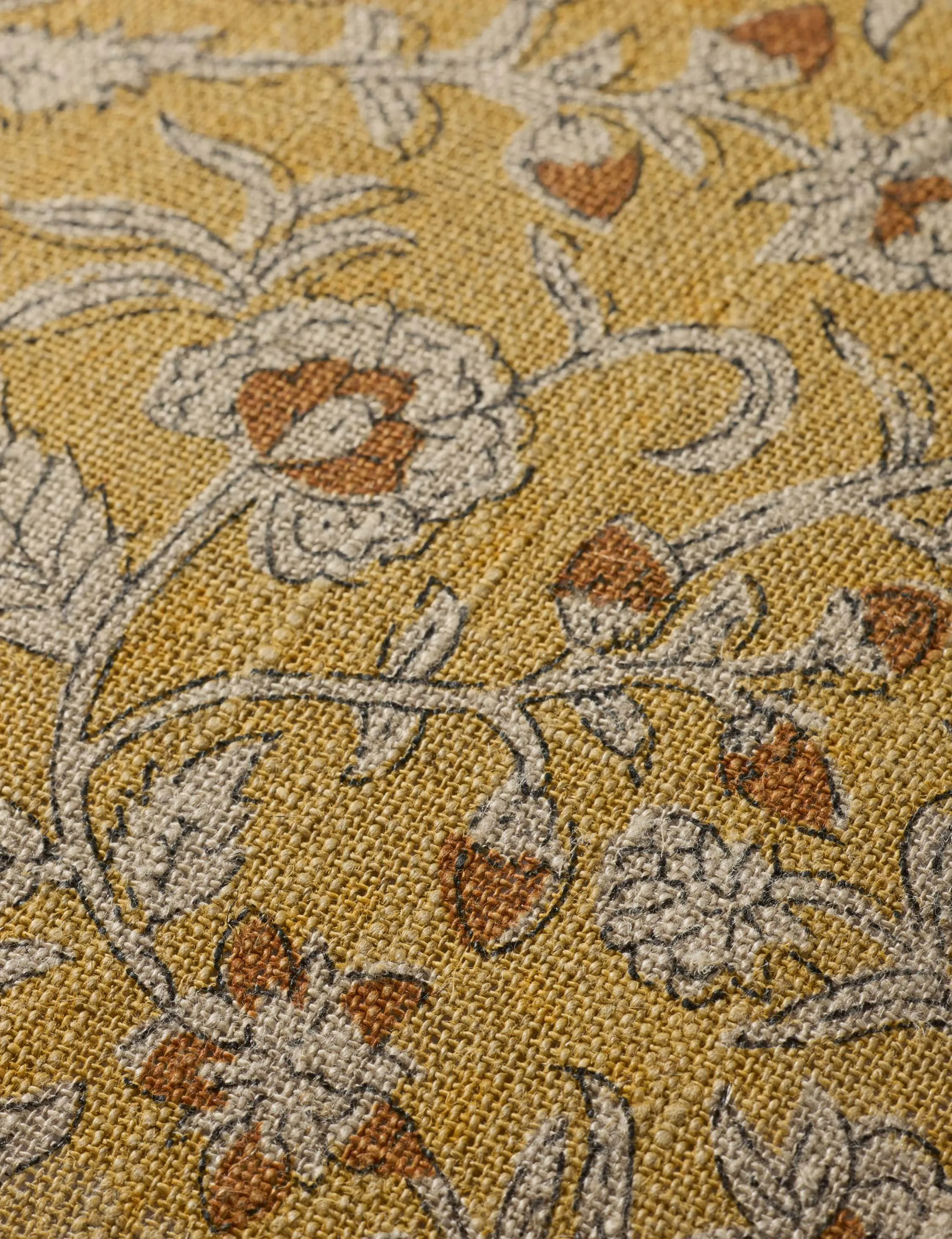 Carazo Linen Pillow Lulu and Georgia
