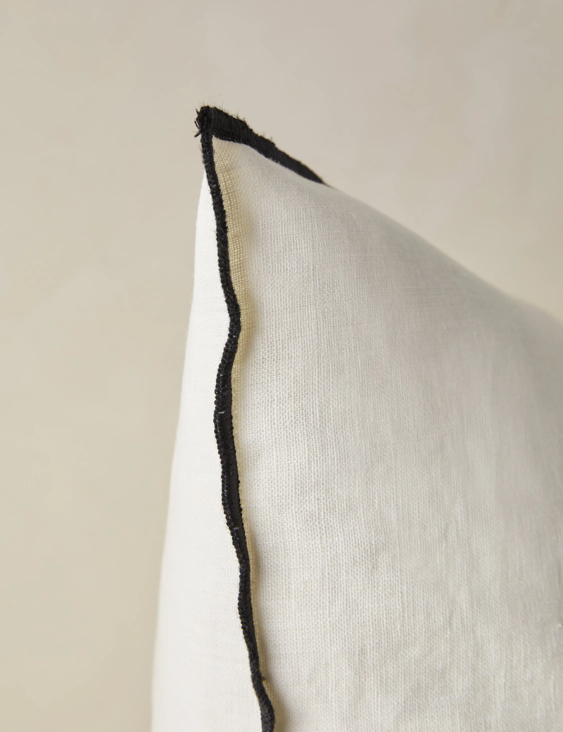 Carys Contrast Linen Pillow Lulu and Georgia