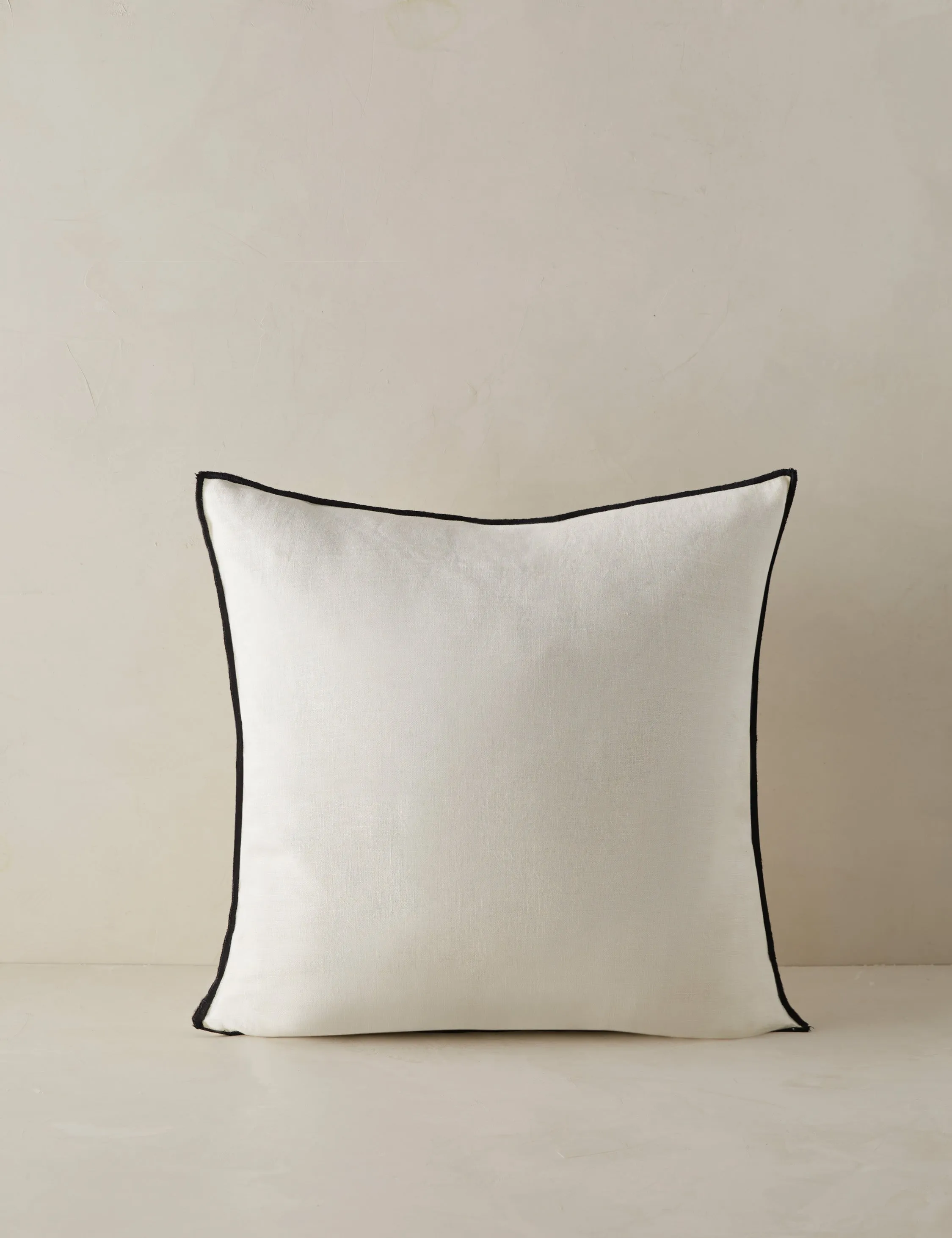 Carys Contrast Linen Pillow Lulu and Georgia