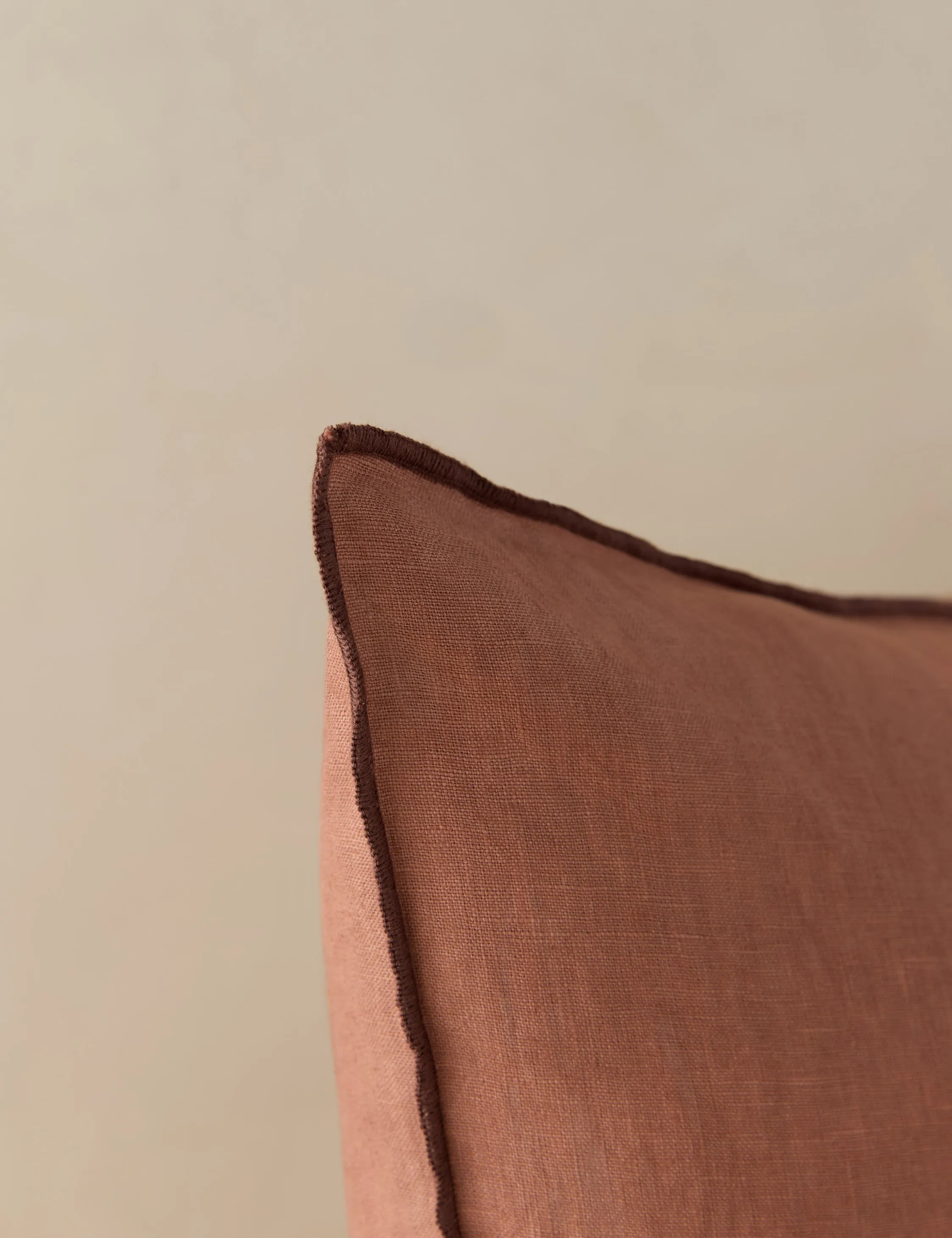 Carys Contrast Linen Pillow Lulu and Georgia