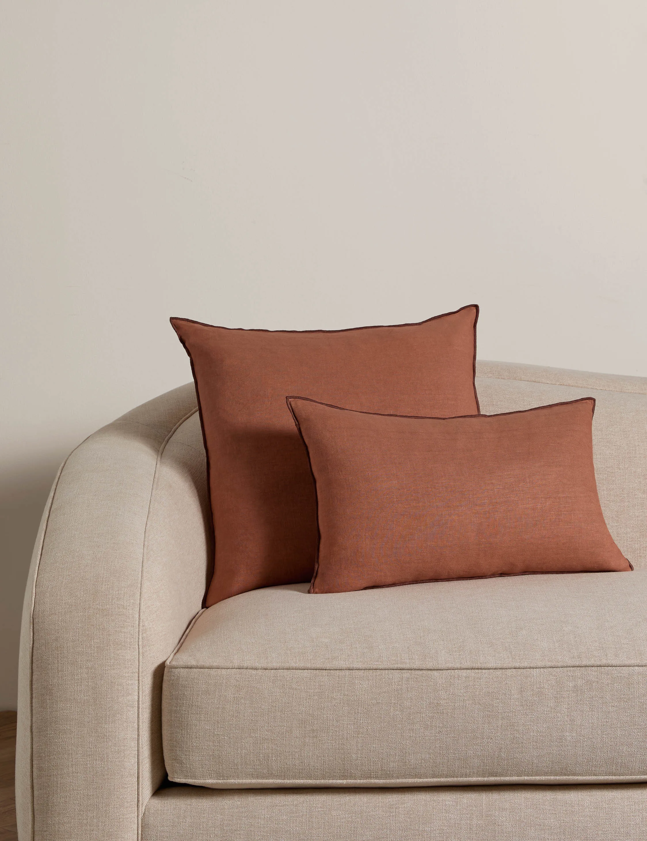 Carys Contrast Linen Pillow Lulu and Georgia