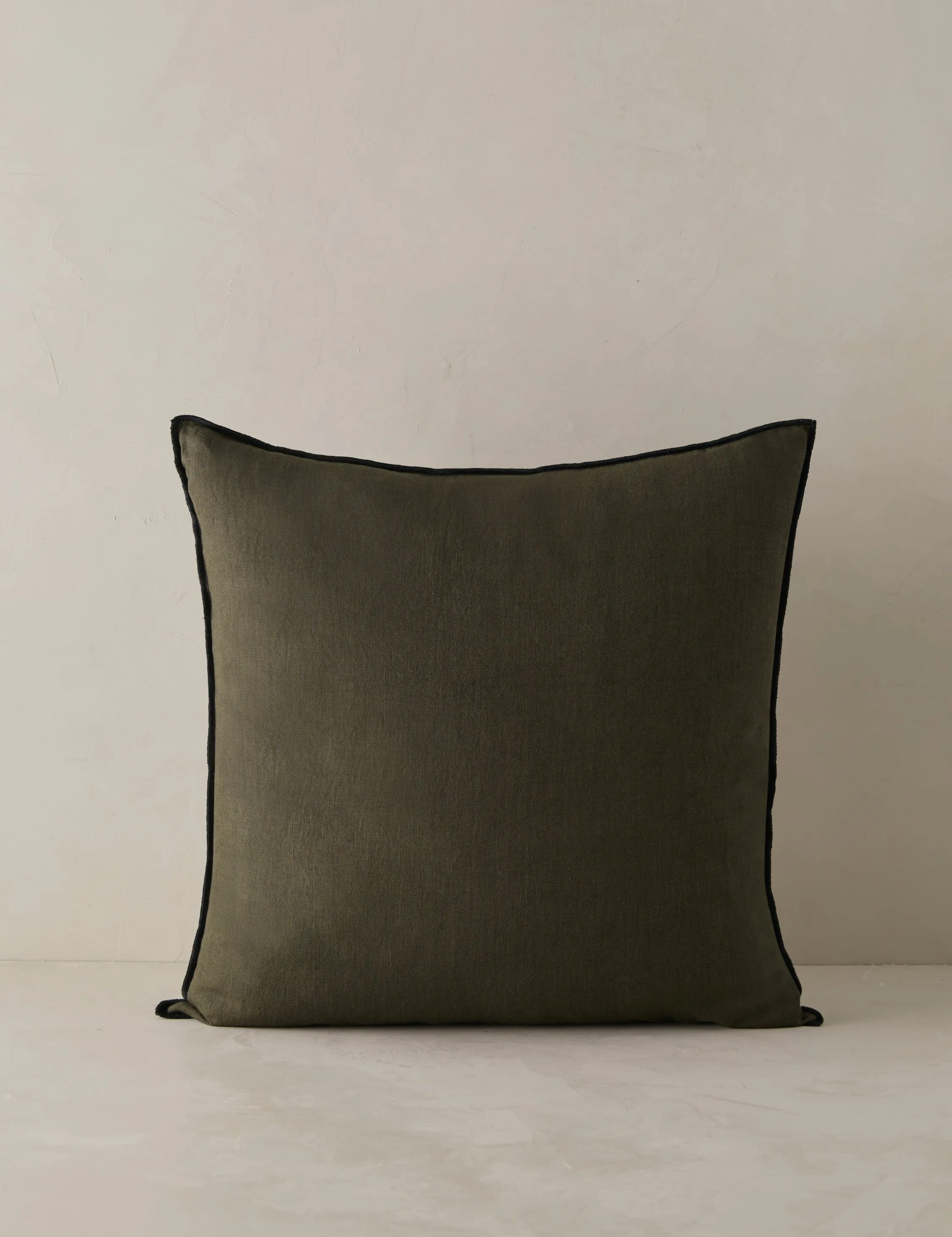 Carys Contrast Linen Pillow Lulu and Georgia