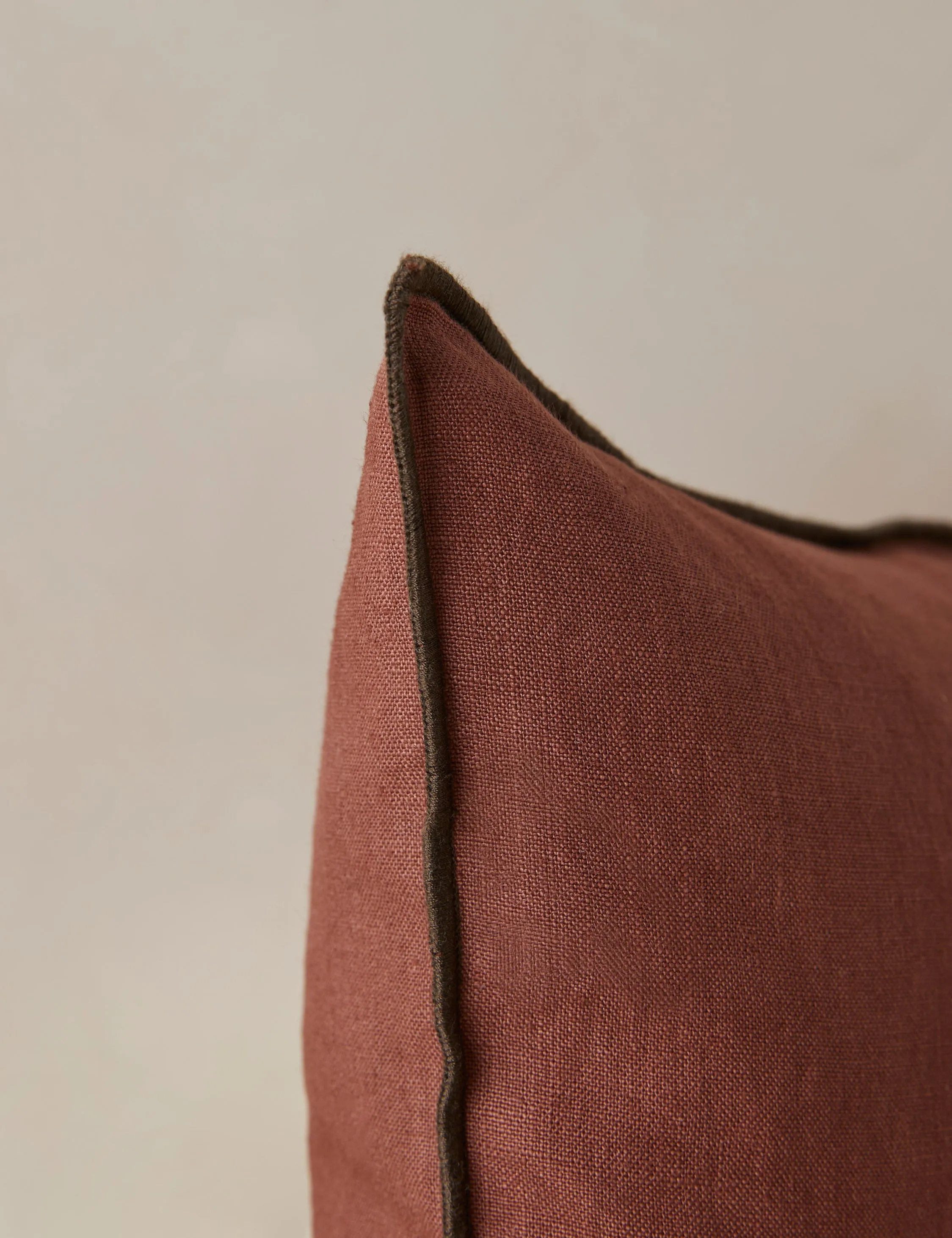 Carys Contrast Linen Pillow Lulu and Georgia