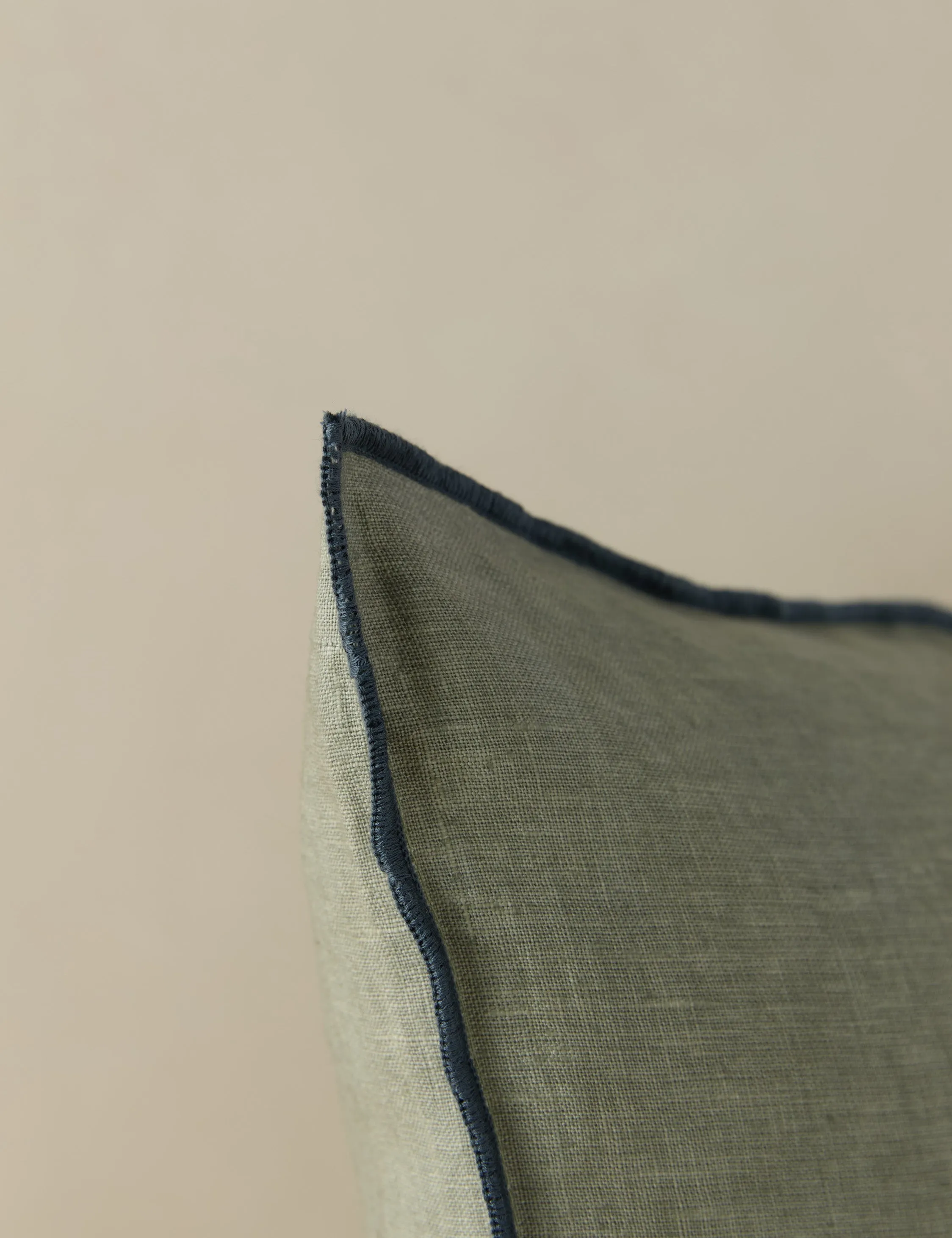 Carys Contrast Linen Pillow Lulu and Georgia