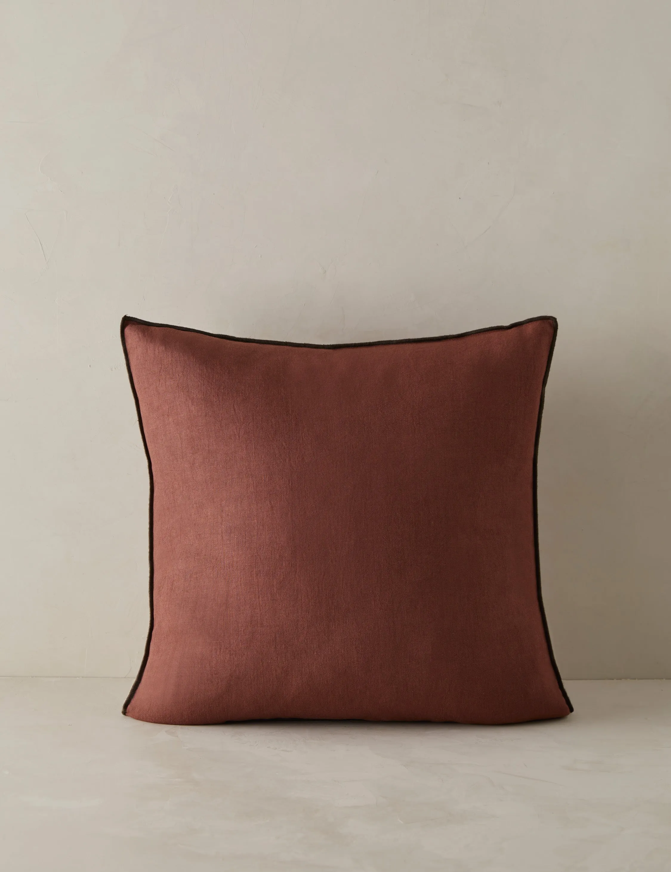 Carys Contrast Linen Pillow Lulu and Georgia