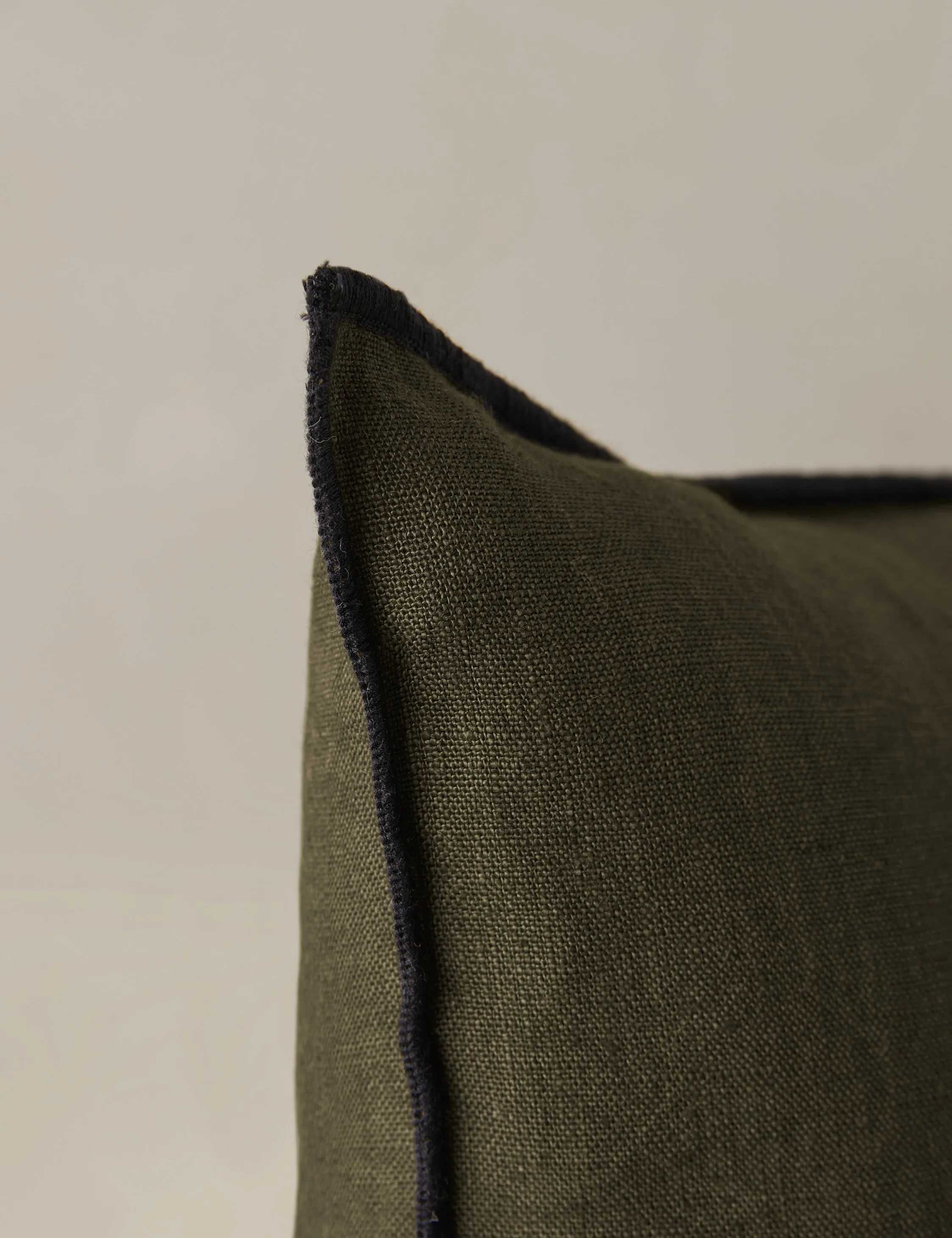 Carys Contrast Linen Pillow Lulu and Georgia