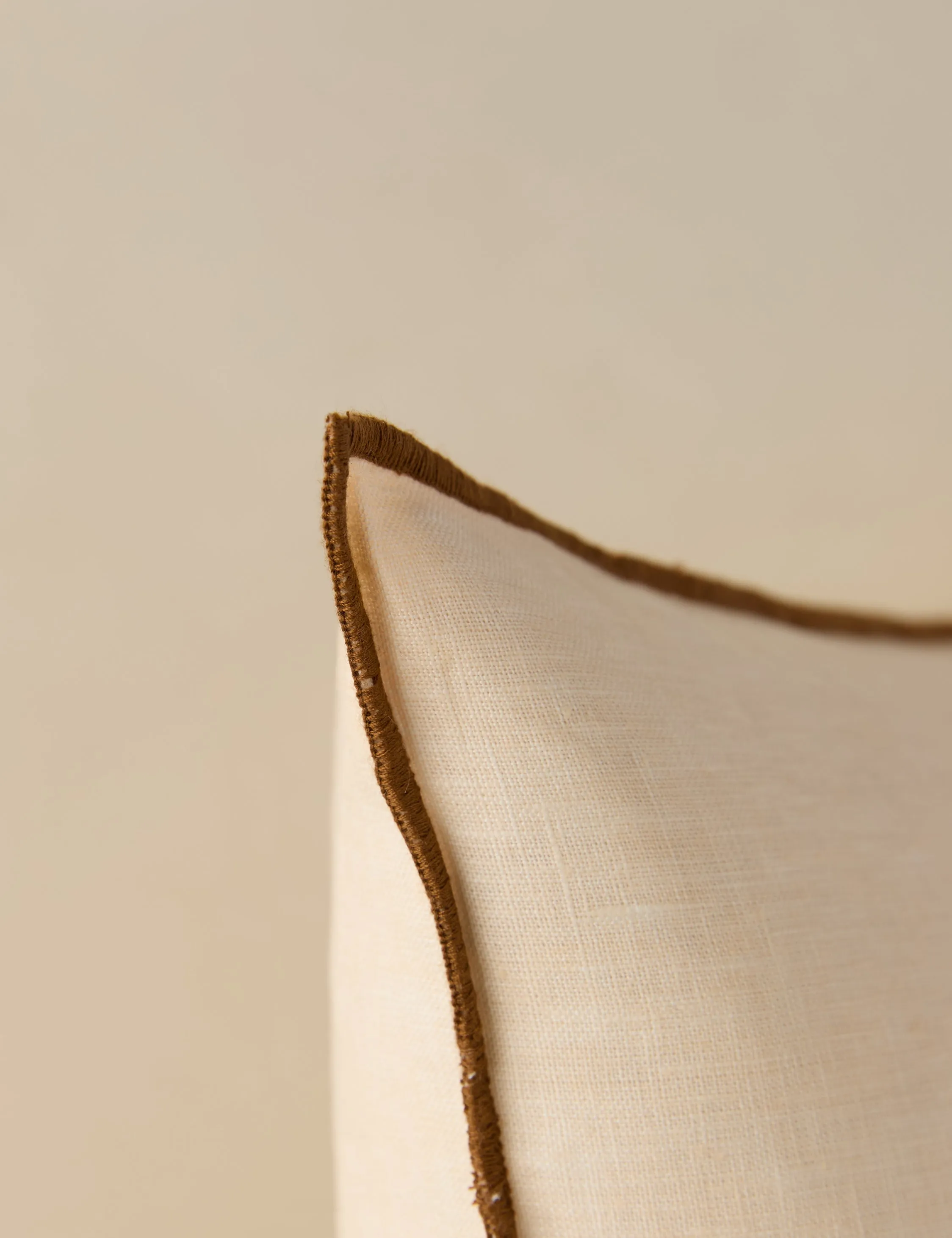 Carys Contrast Linen Pillow Lulu and Georgia