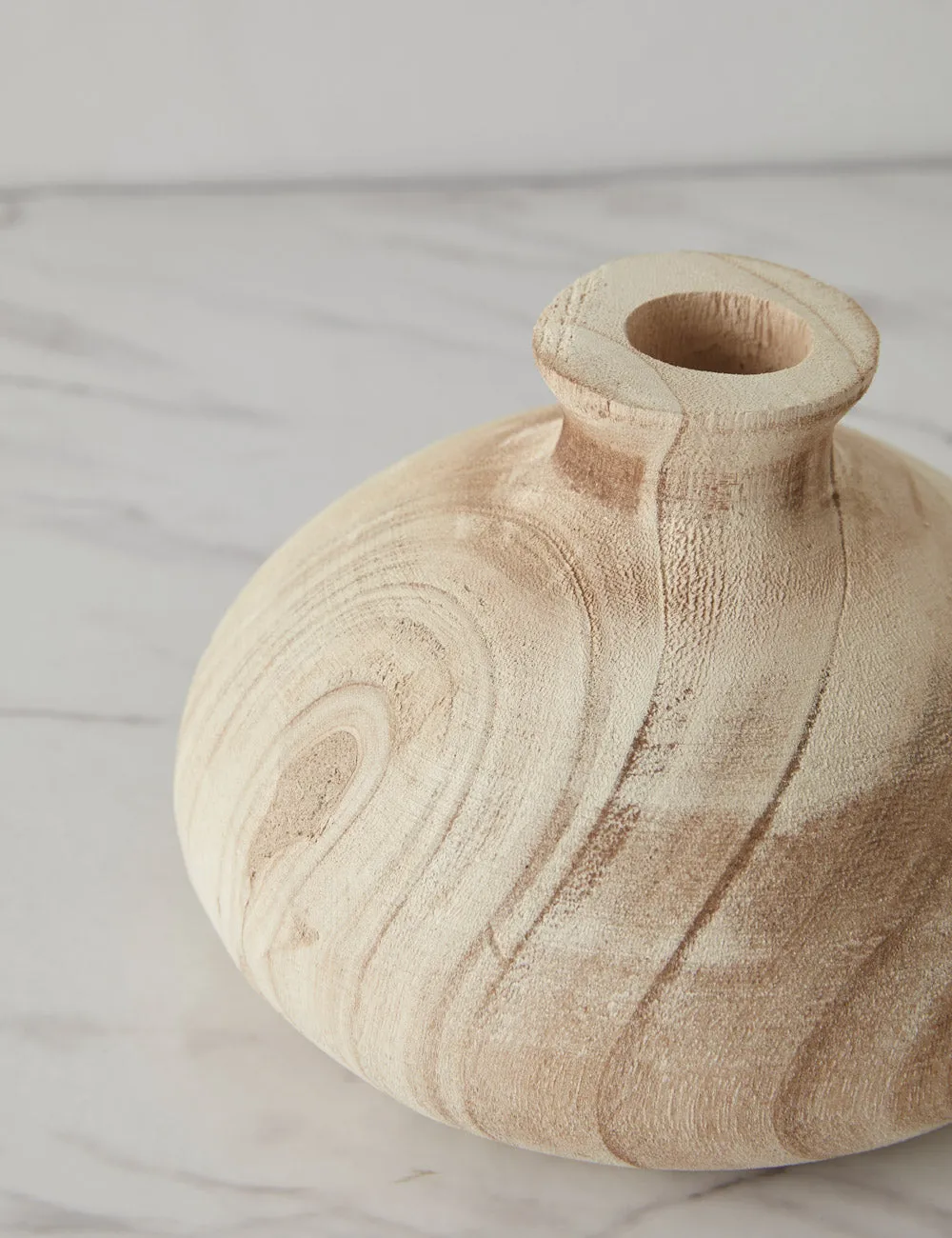 Catrin Vase Lulu and Georgia