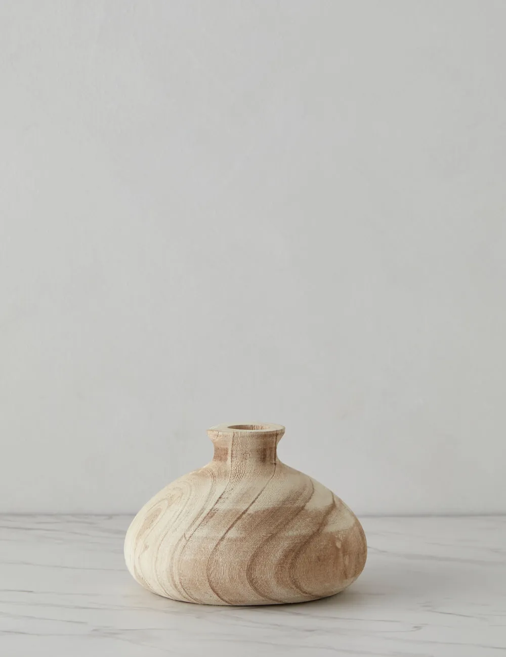 Catrin Vase Lulu and Georgia