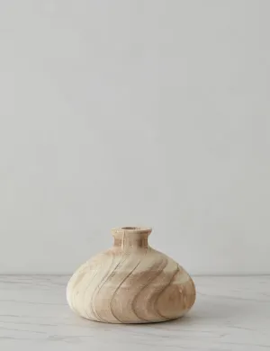 Catrin Vase Lulu and Georgia