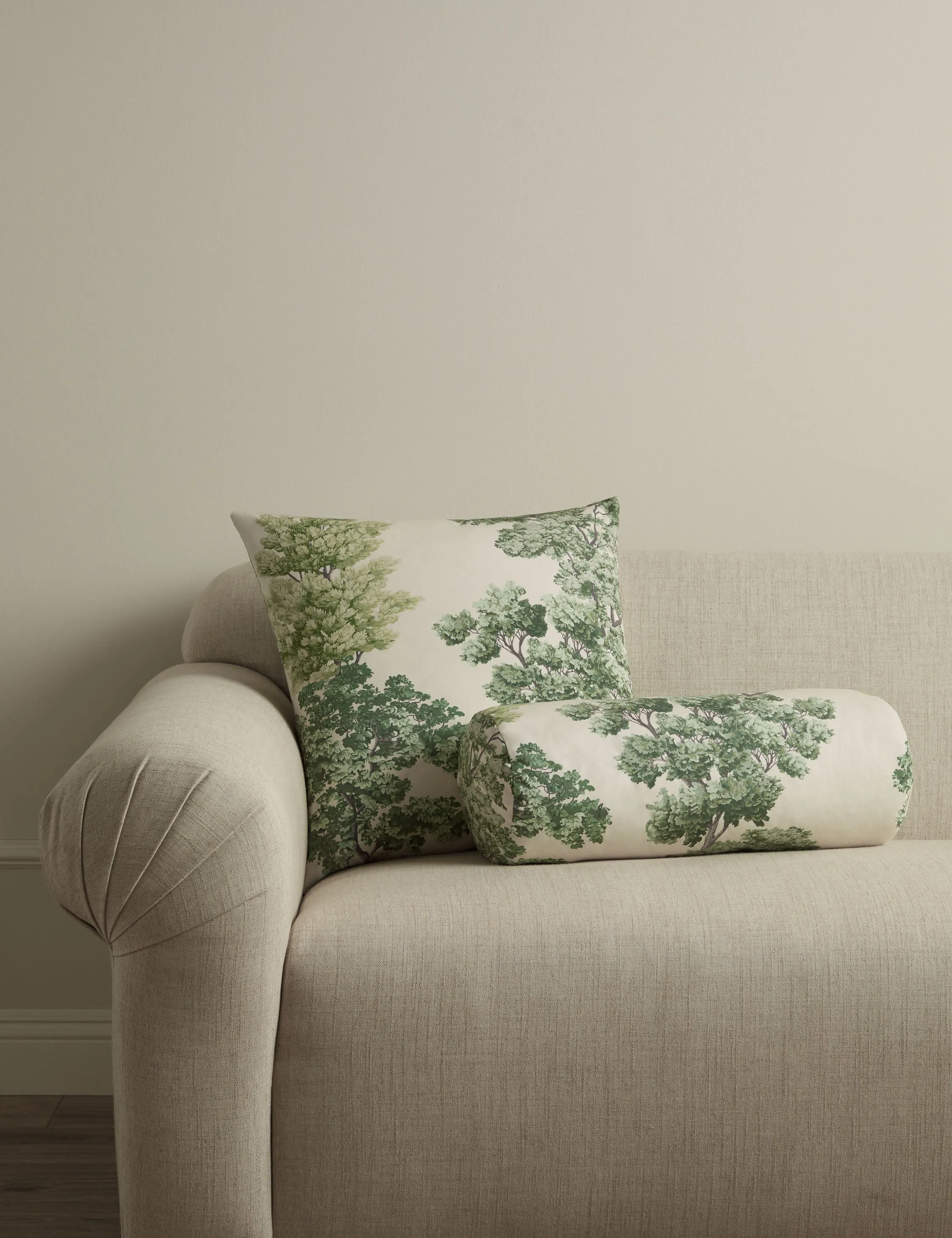 Central Park Pillow by Scalamandre Lulu and Georgia