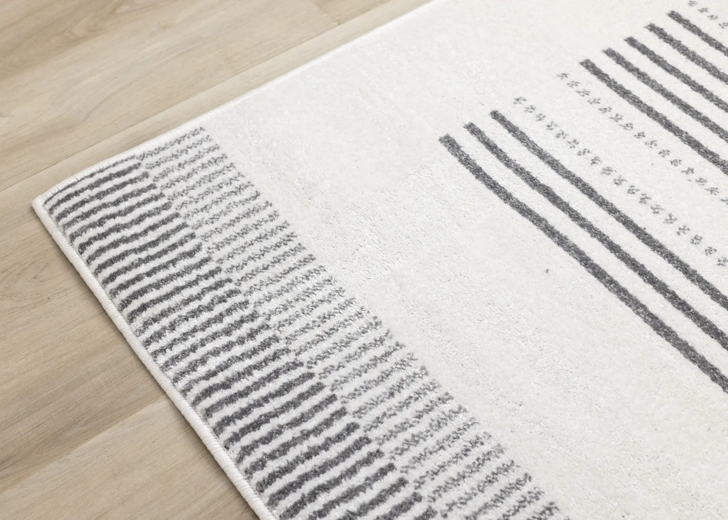 Claremont Sleek Modern Lines Area Rug - White Grey - 7' X 10'