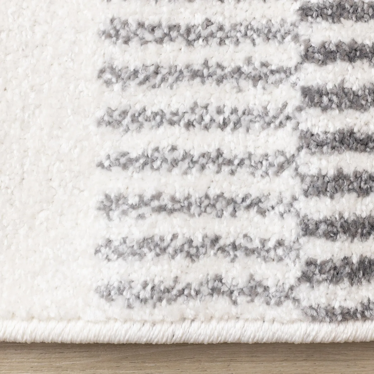 Claremont Sleek Modern Lines Area Rug - White Grey - 7' X 10'