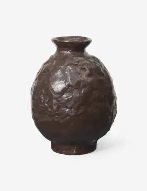 Doro Vase by Ferm Living Lulu and Georgia