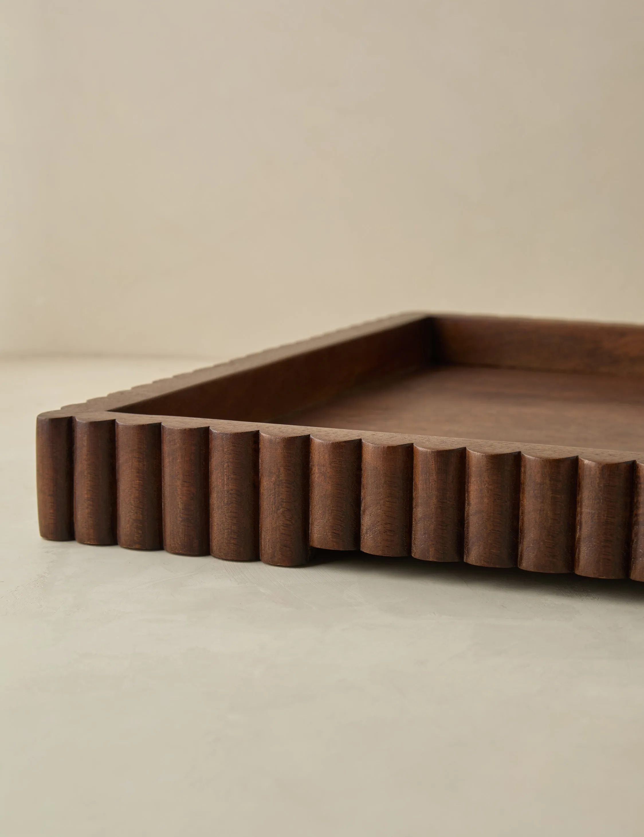 Dryden Tray Lulu and Georgia