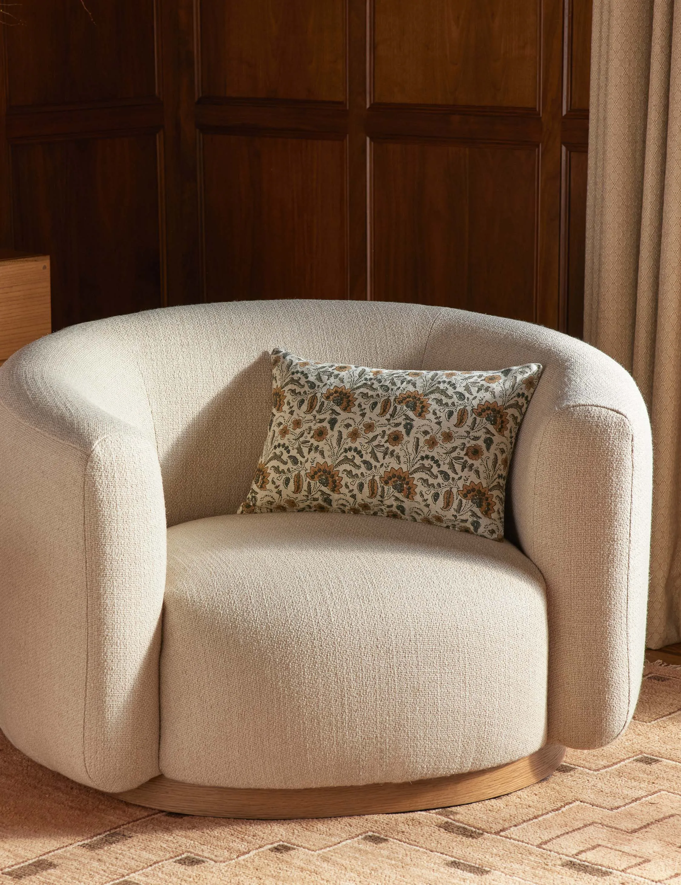 Eames Linen Pillow Lulu and Georgia