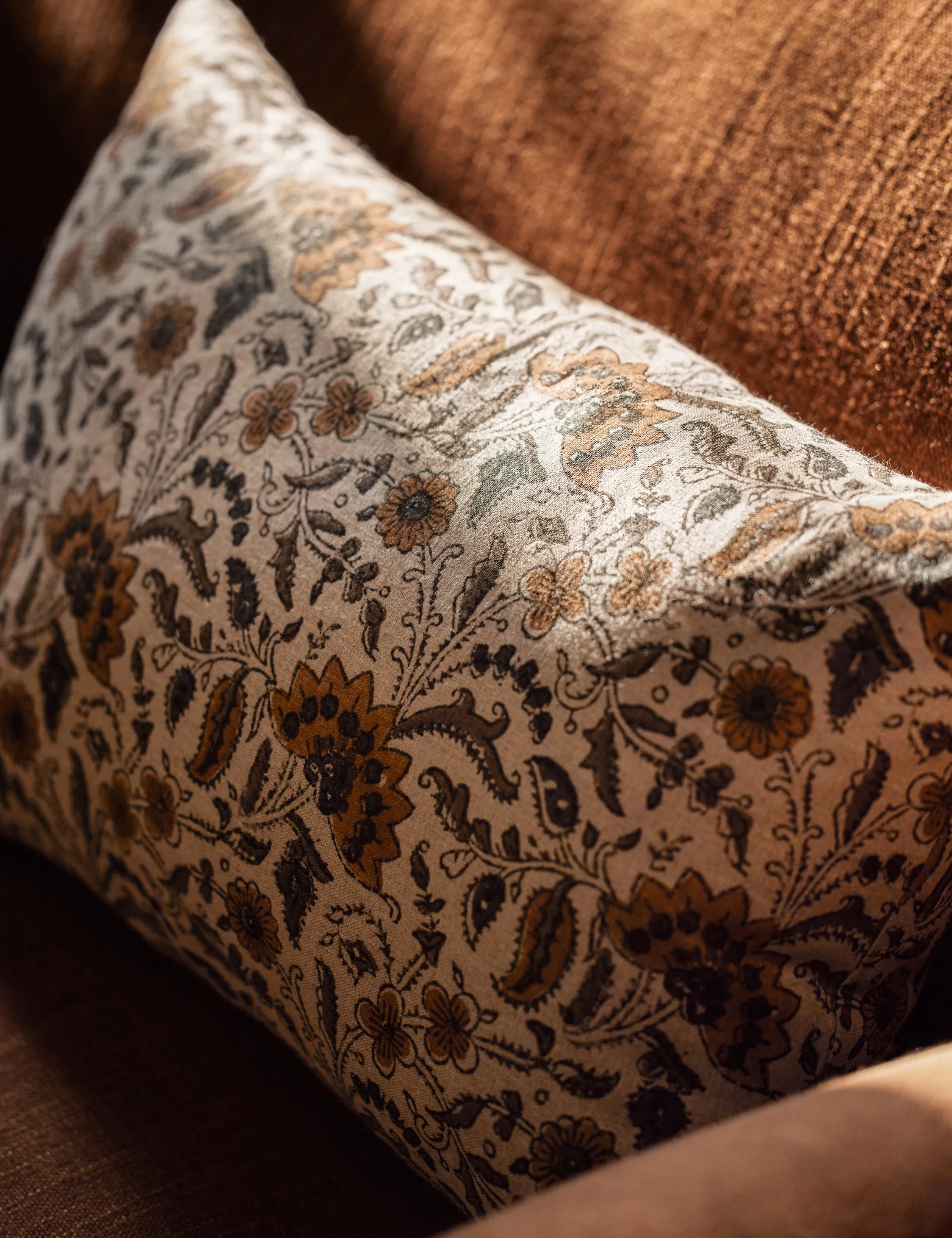 Eames Linen Pillow Lulu and Georgia