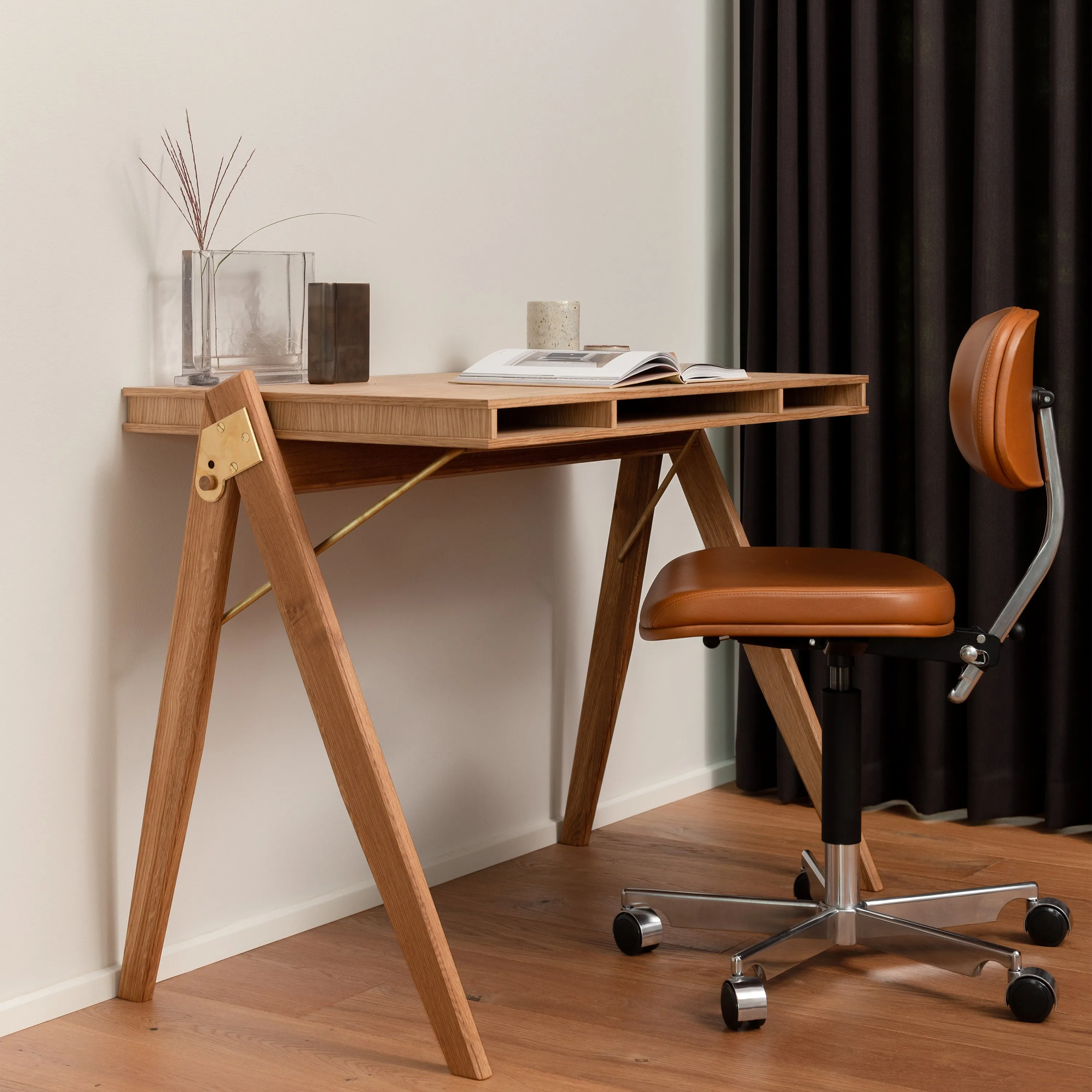 Field Desk