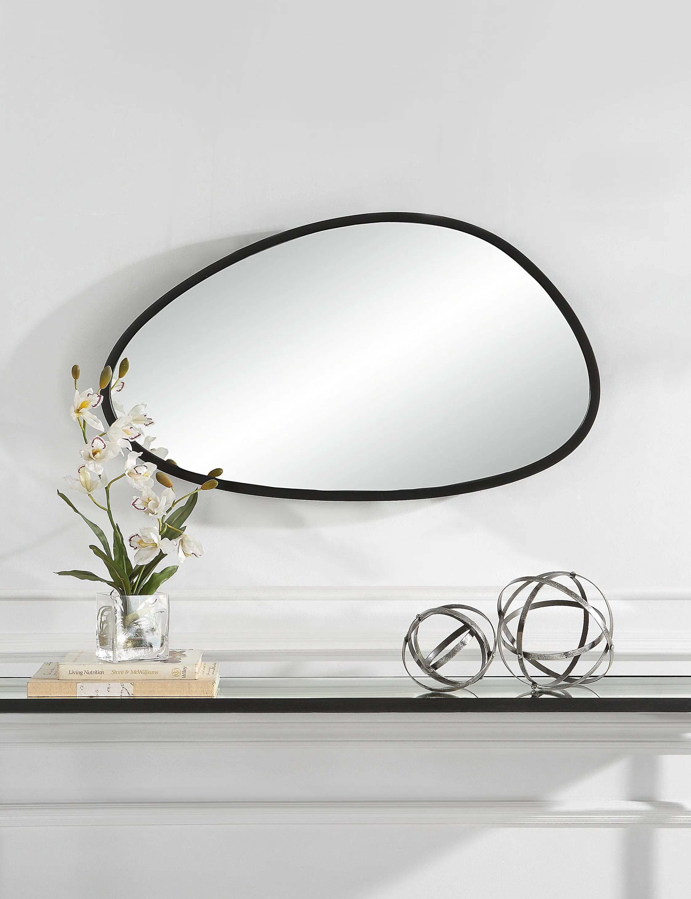 Fuji Mirror Lulu and Georgia