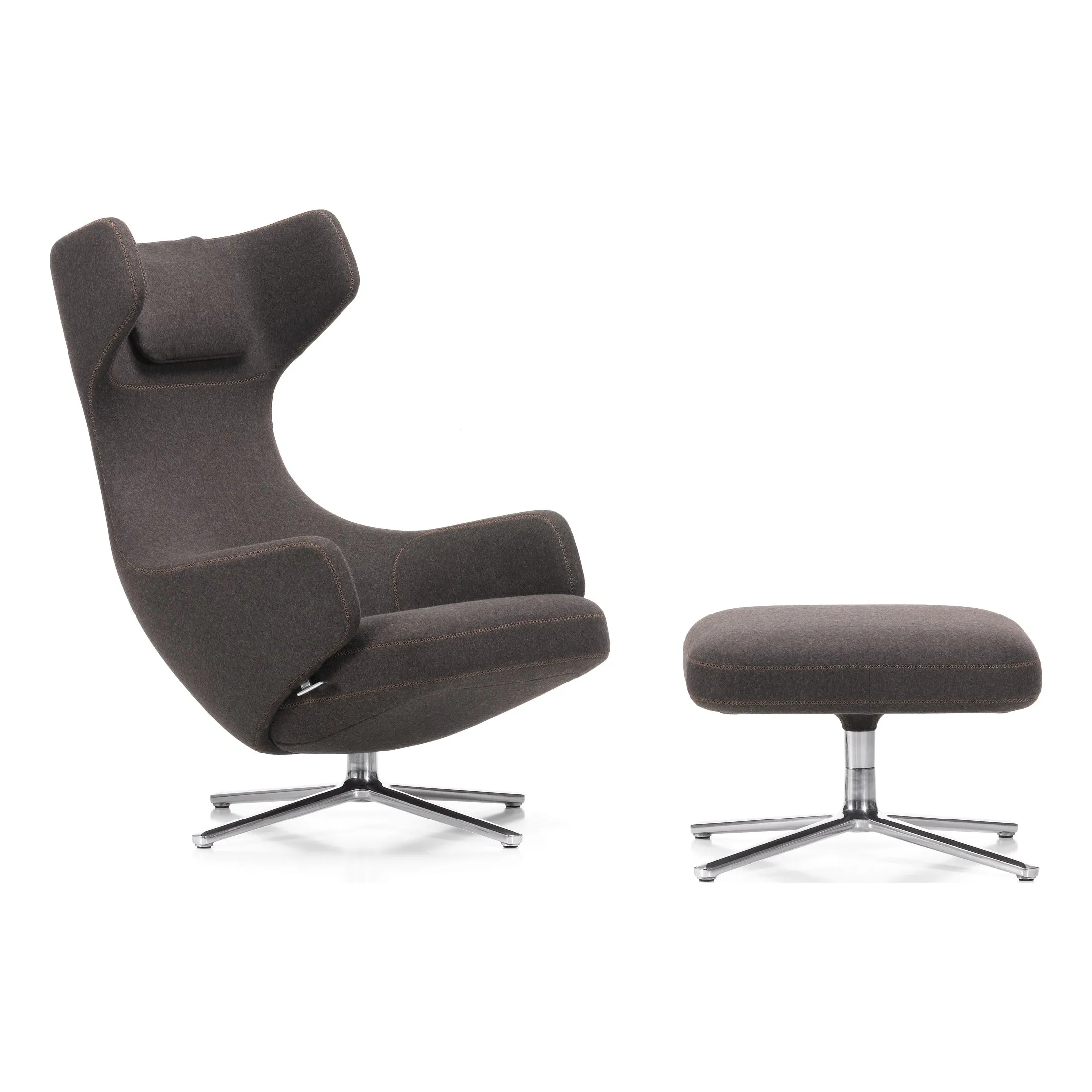 Grand Repos Lounge Chair and Ottoman