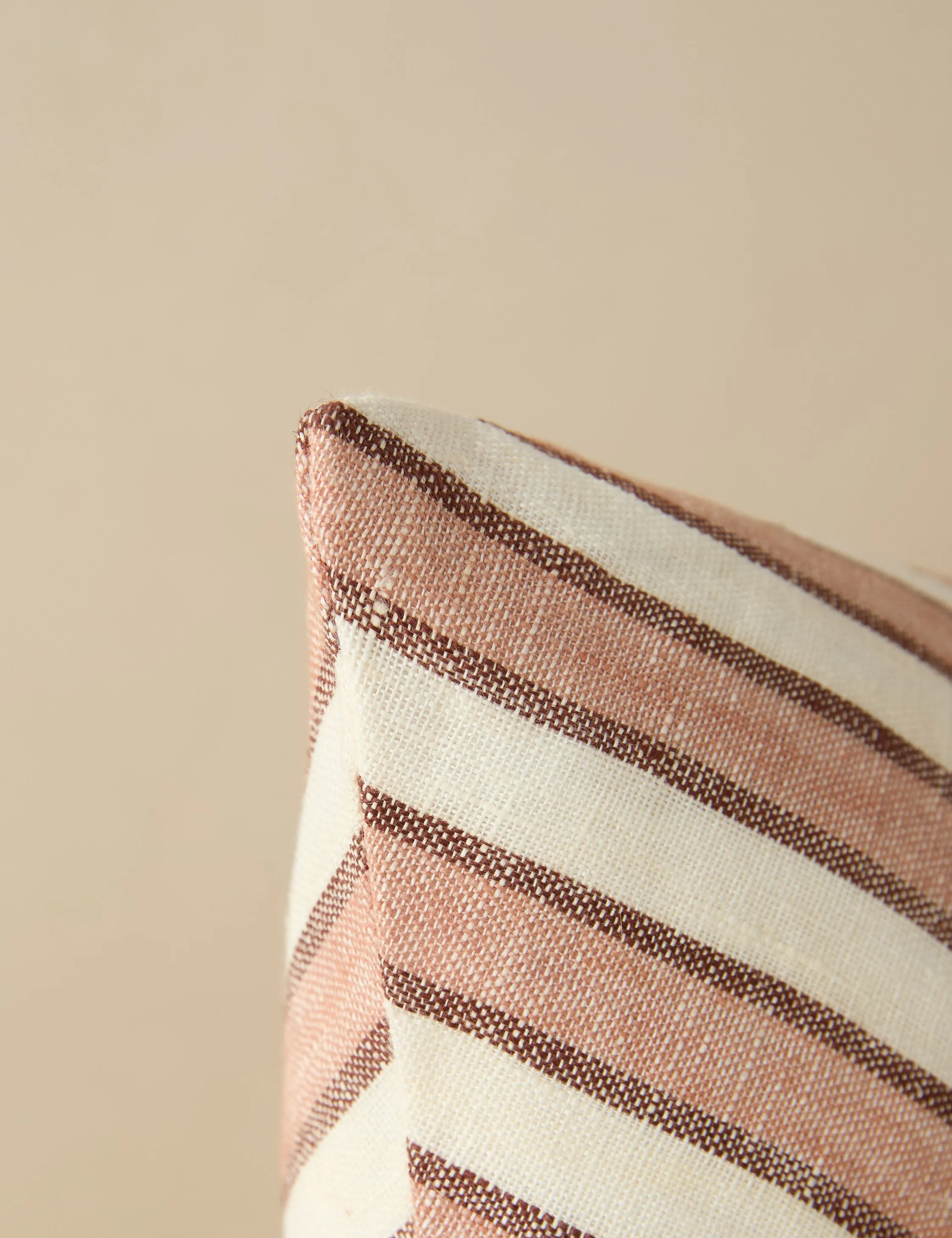 Indrik Linen Pillow Lulu and Georgia