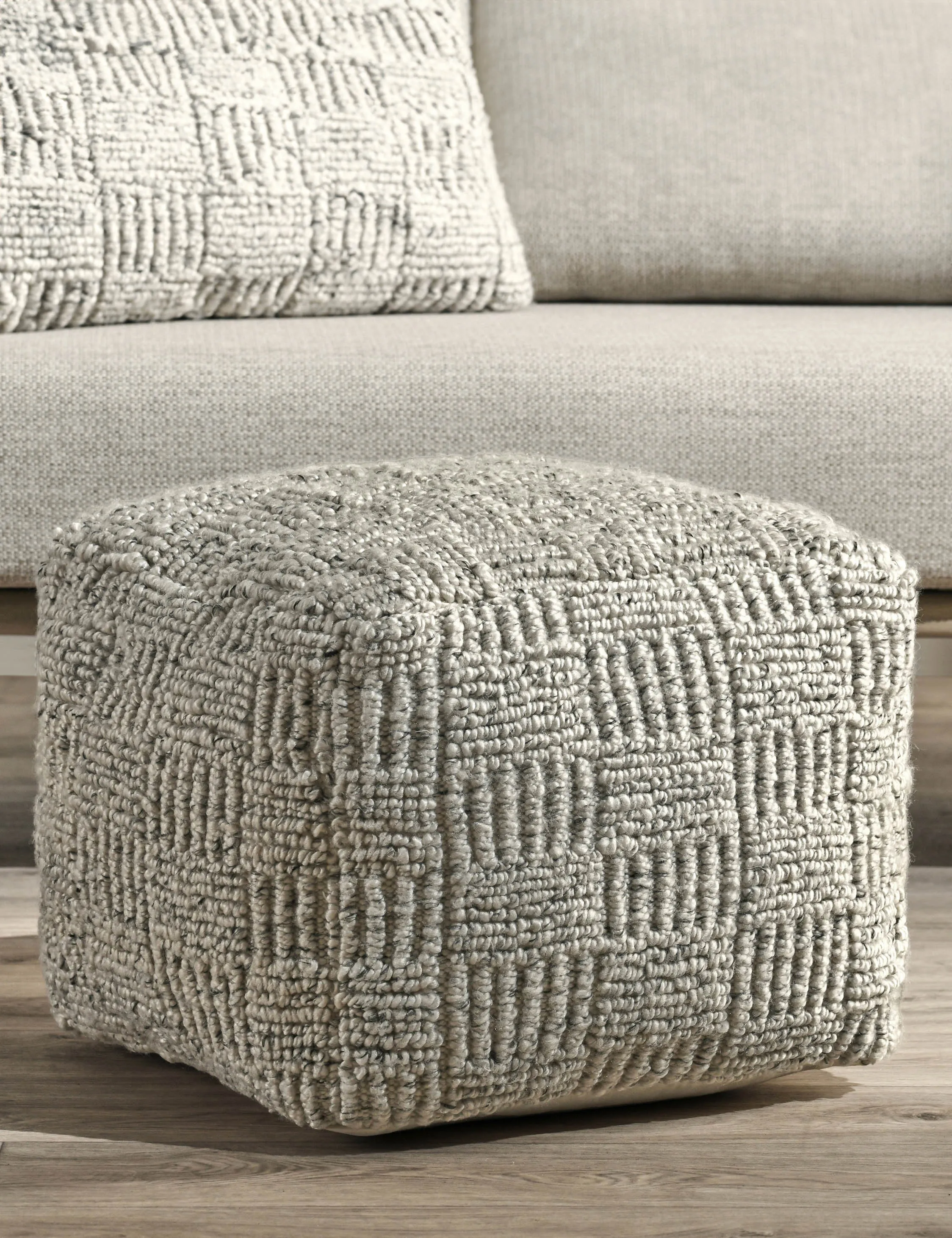 Linzy Pouf Lulu and Georgia