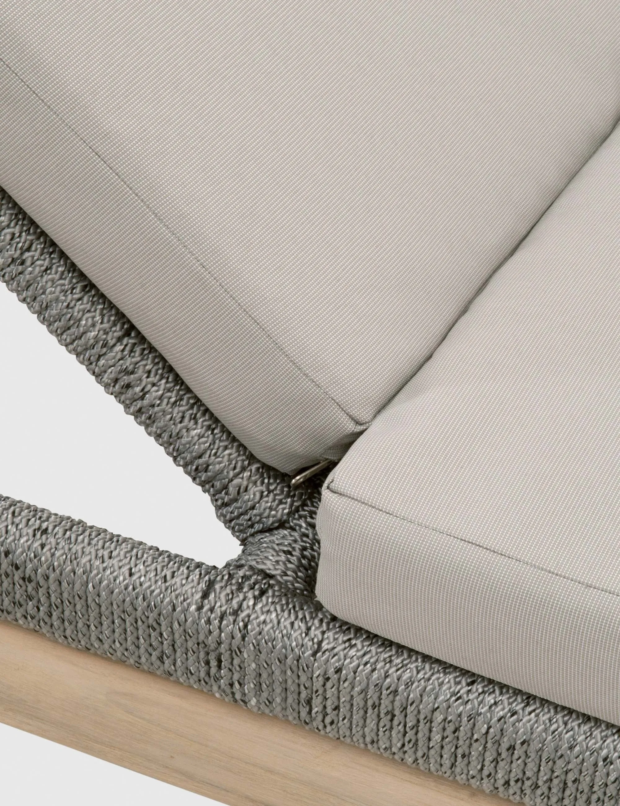 London Indoor / Outdoor Chaise Lulu and Georgia