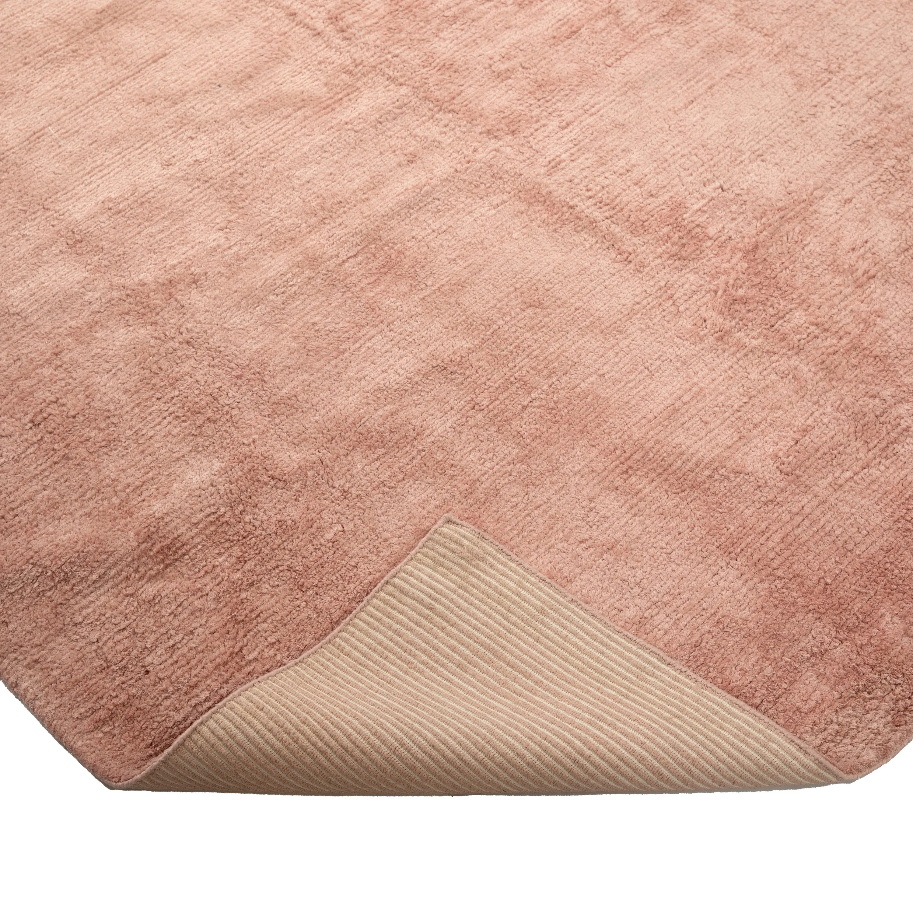Lulu Solid Tibtean Silk Rug