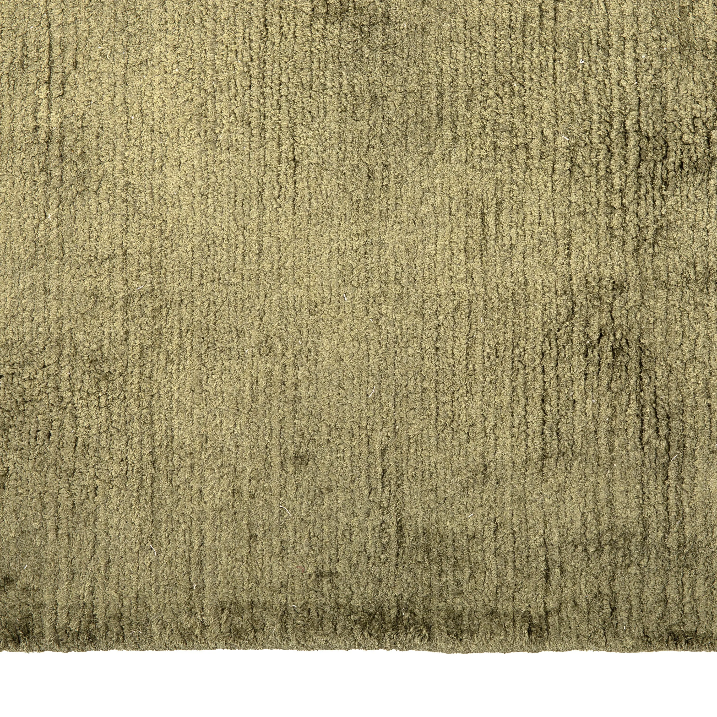 Lulu Solid Tibtean Silk Rug