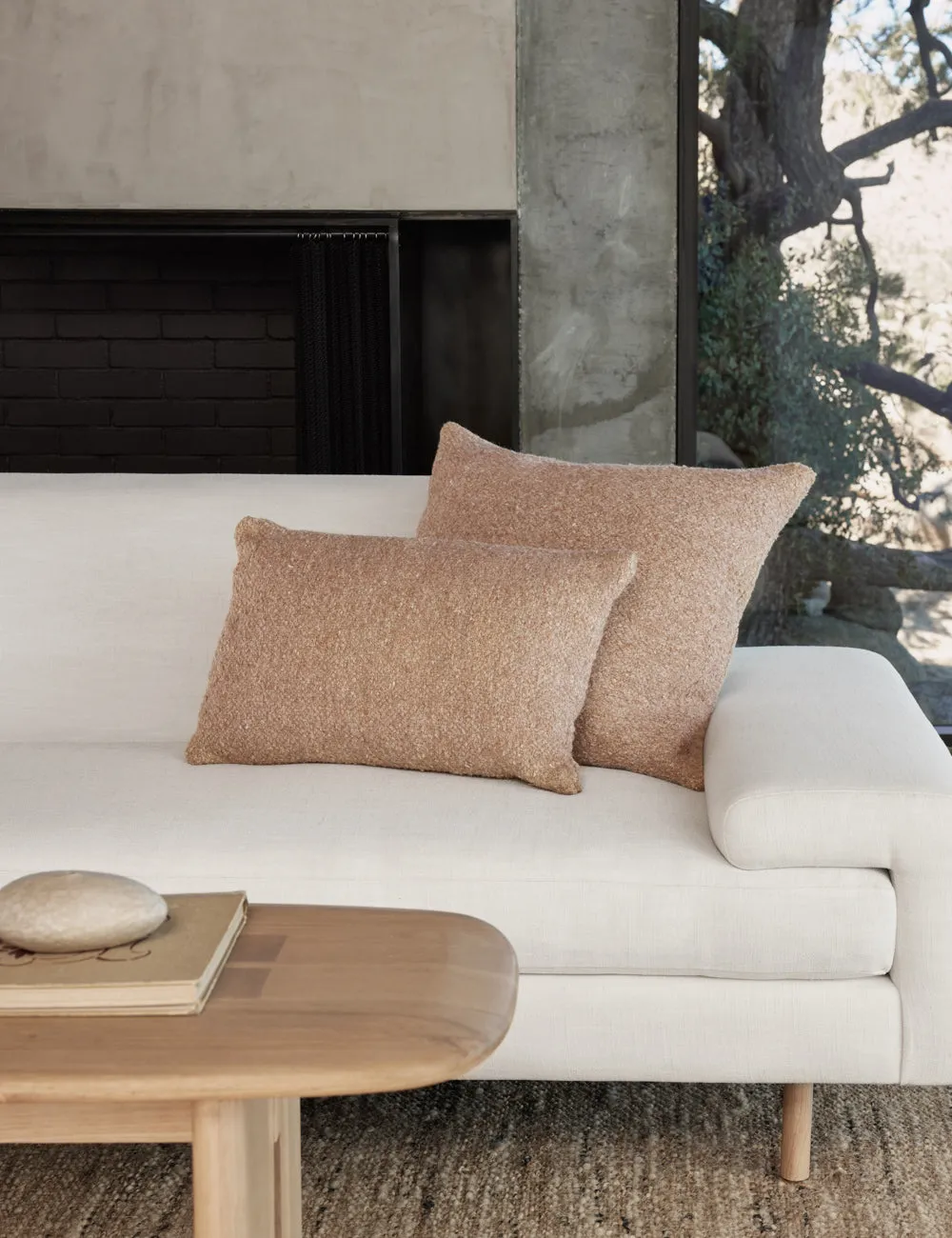 Manon Linen Bouclé Pillow Lulu and Georgia