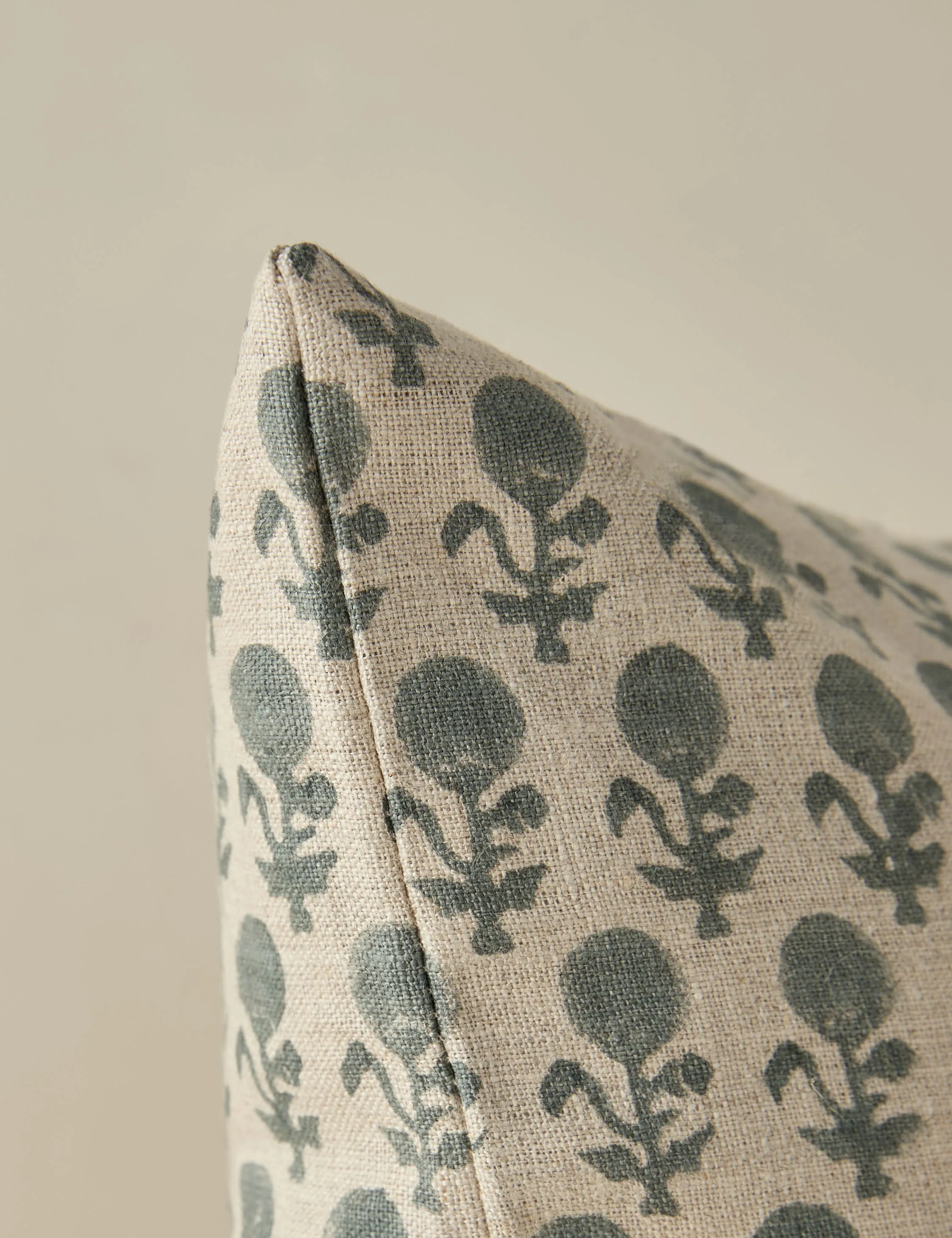 May Linen Pillow Lulu and Georgia