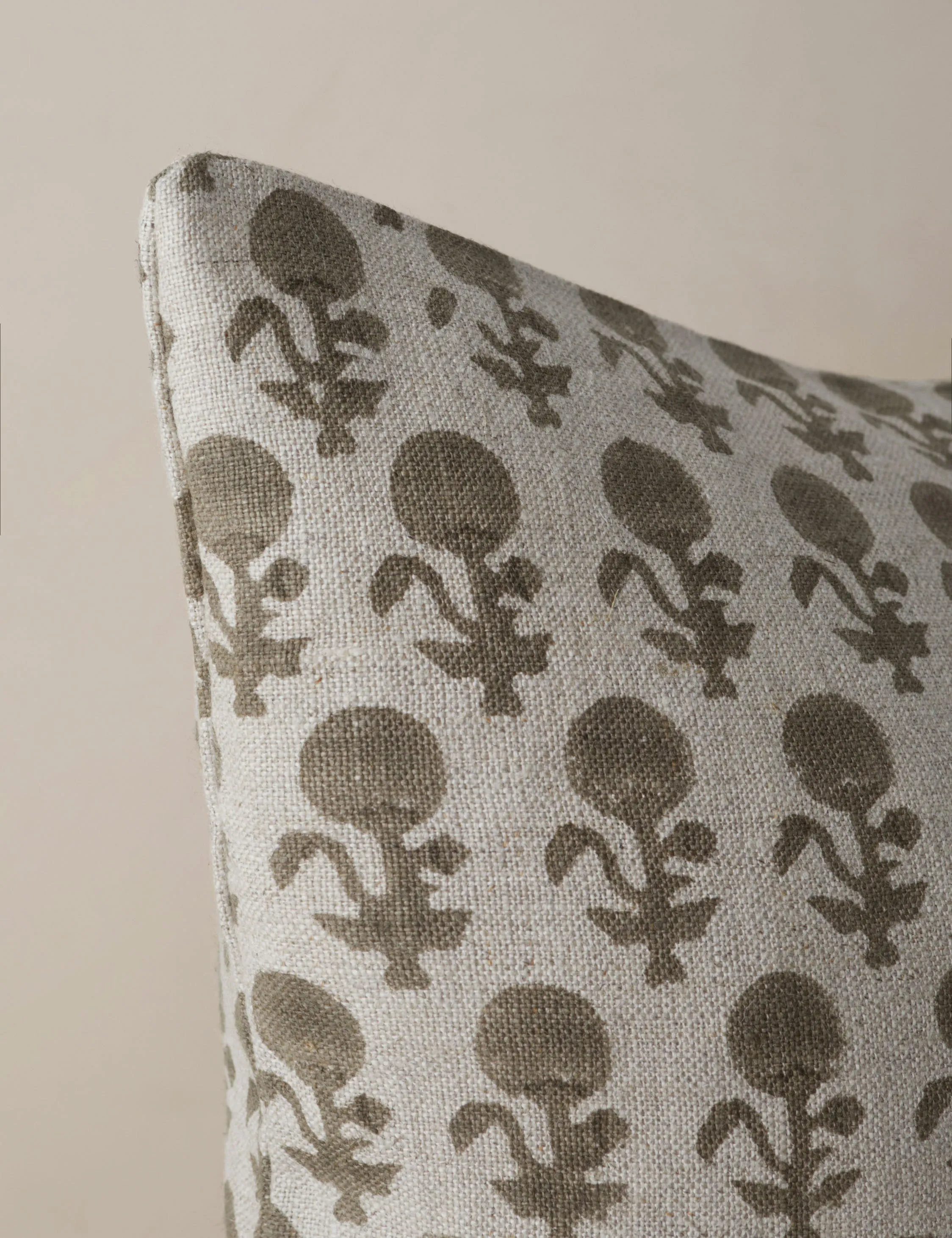 May Linen Pillow Lulu and Georgia