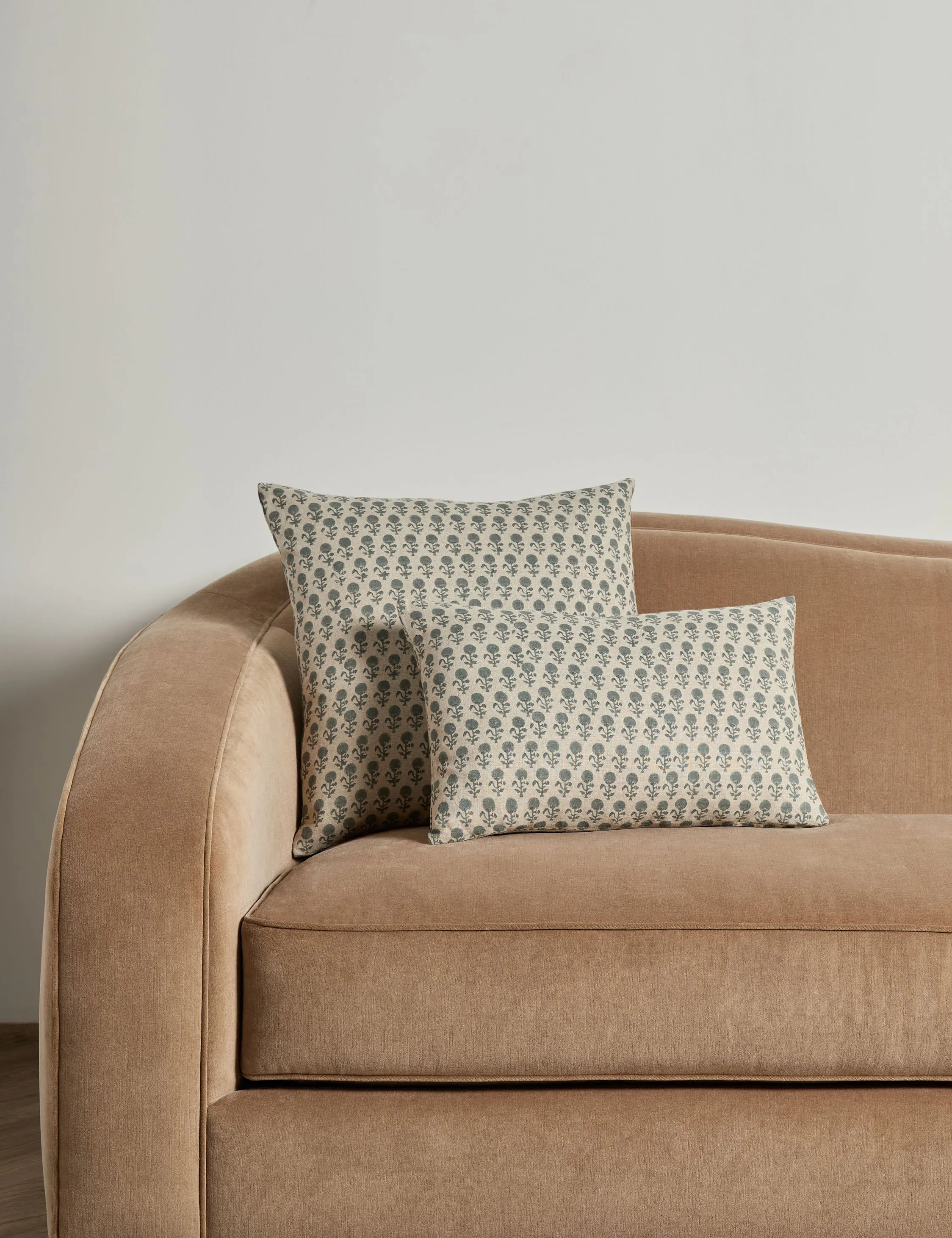 May Linen Pillow Lulu and Georgia