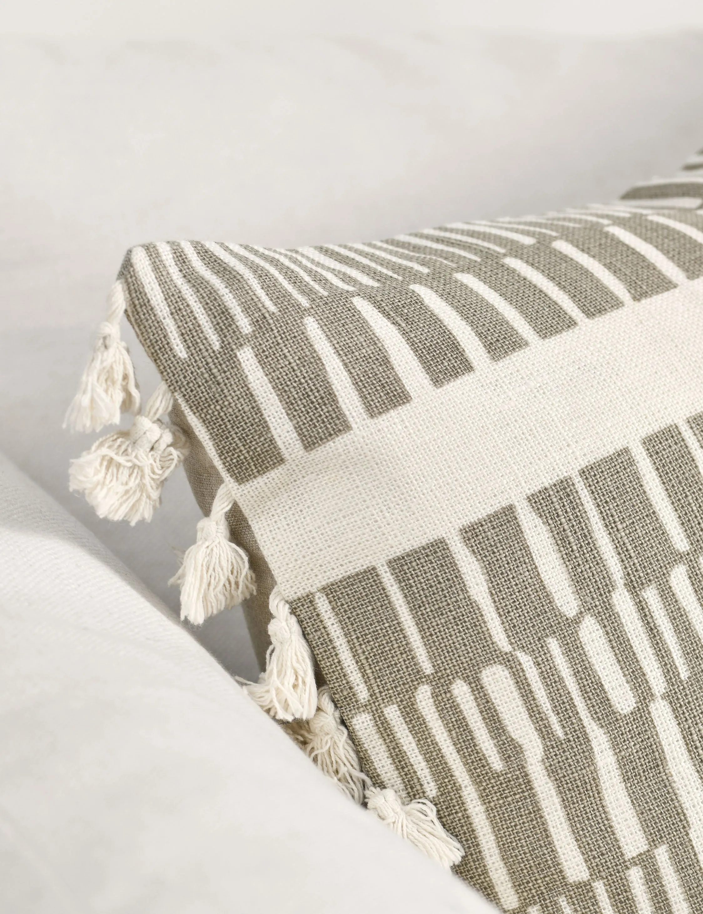 Morgana Linen Pillow Lulu and Georgia