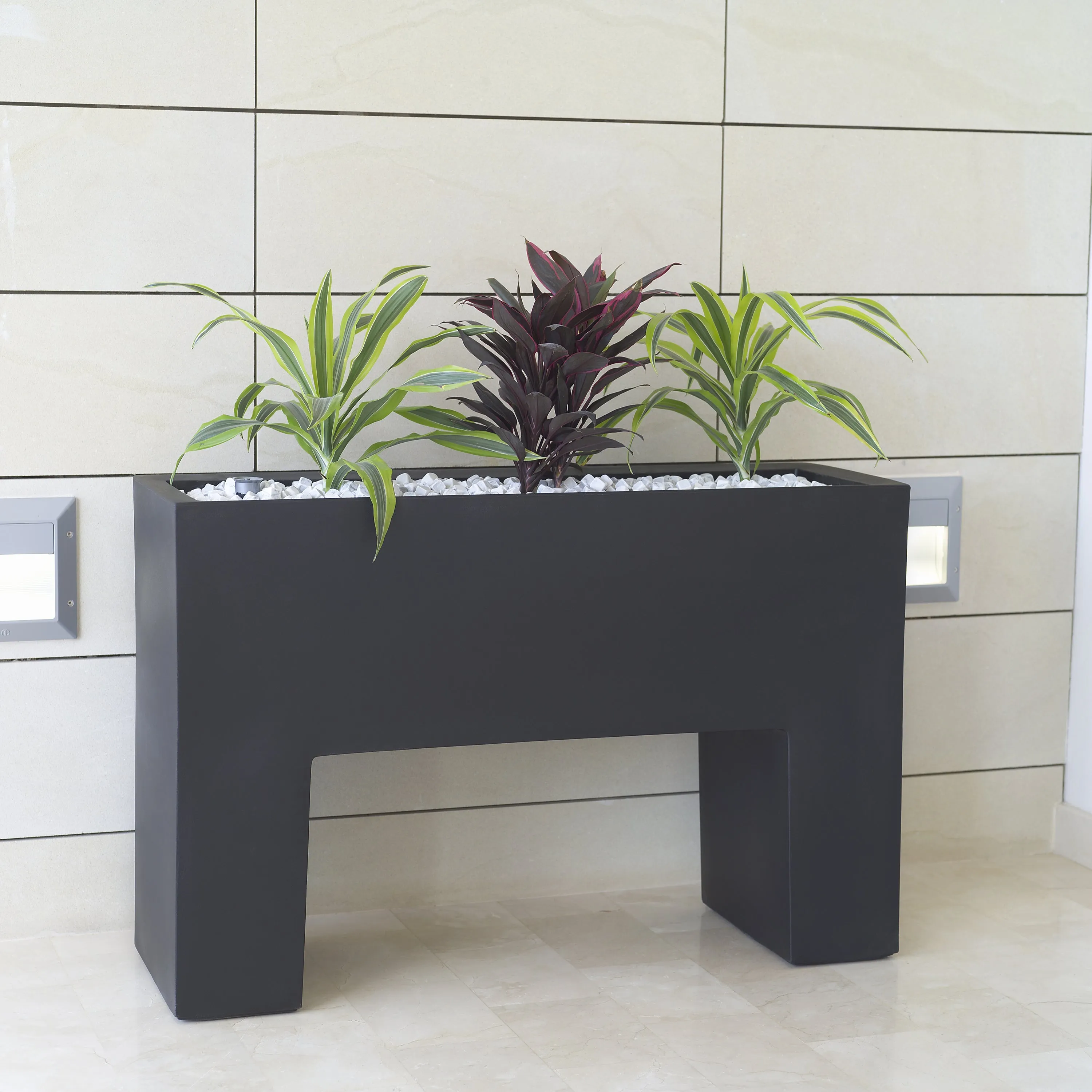 Muro Planter