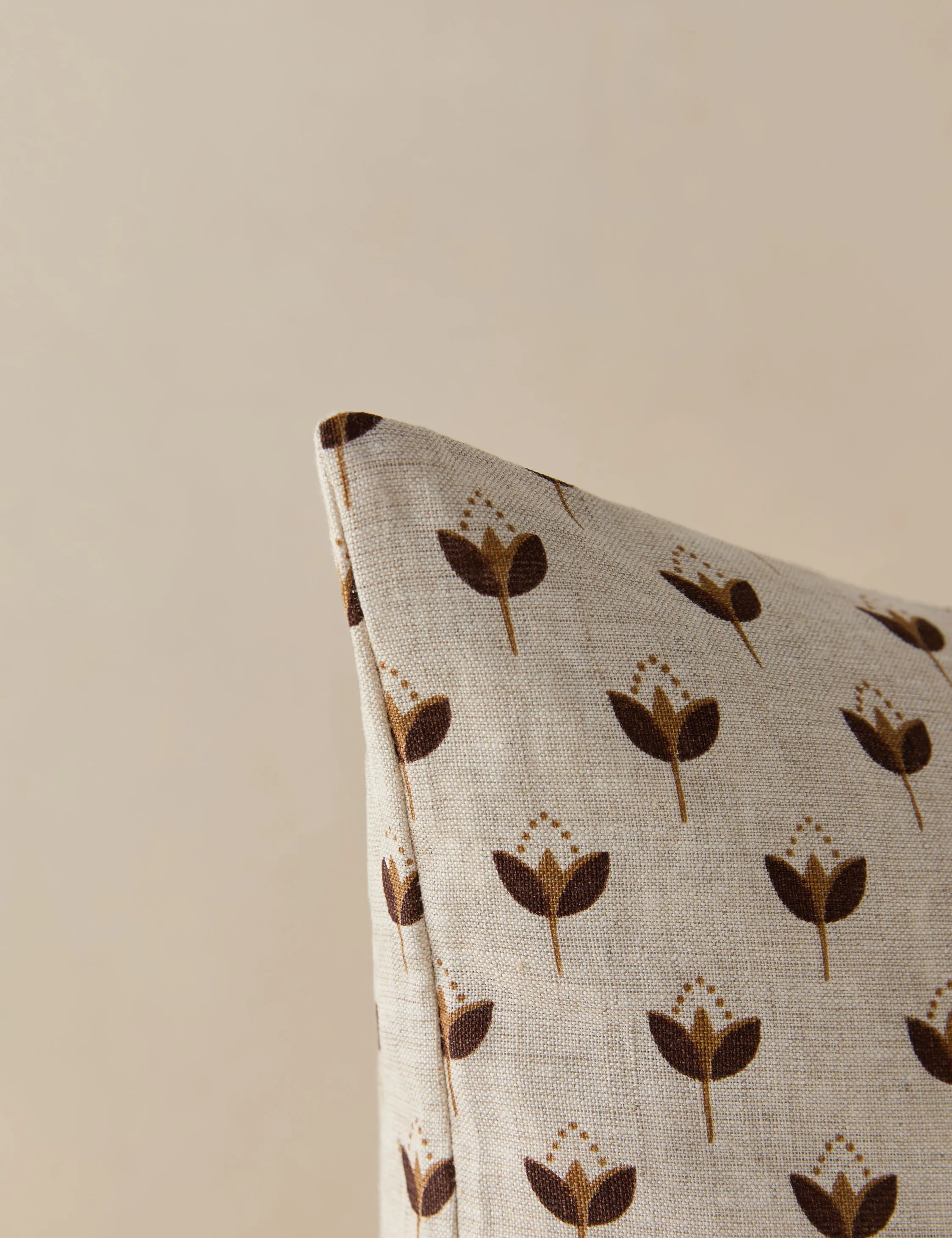 Poiret Linen Pillow Lulu and Georgia